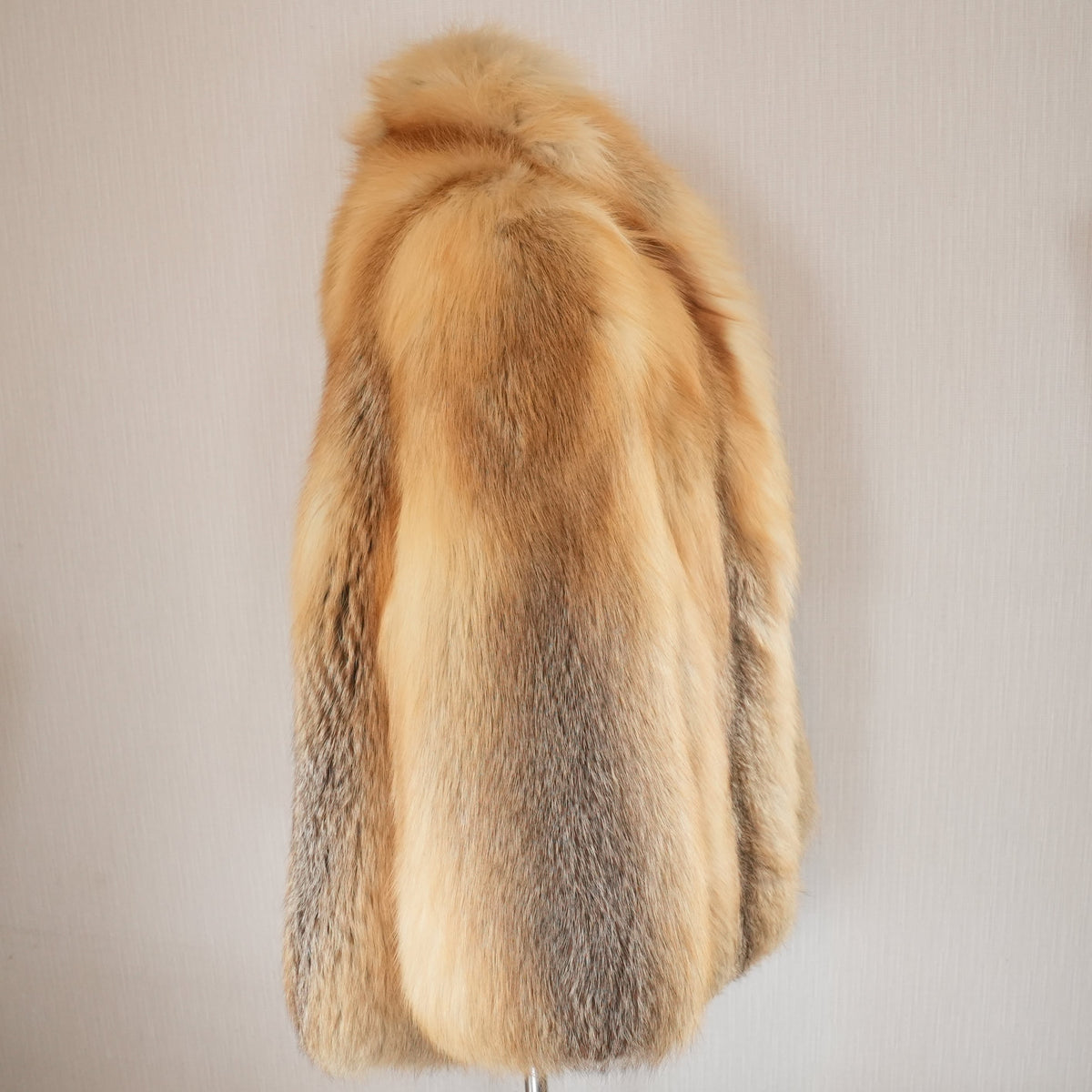 Golden Island Fox Fur Coat Very Soft and Fluffy - Genuine Vintage Fur From Japan