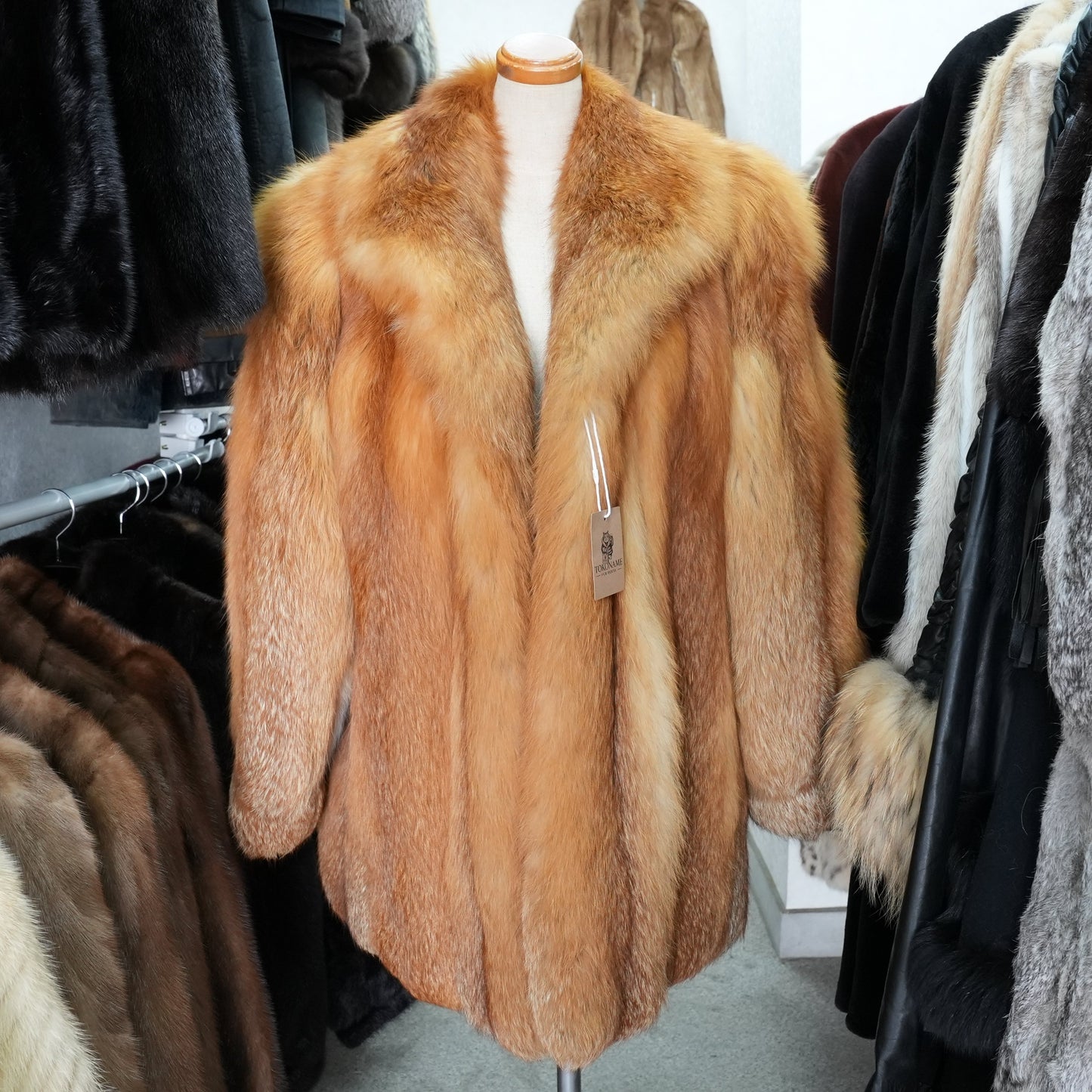 Red Fox Fur Coat Soft & Fluffy - Genuine Vintage Fur From Japan