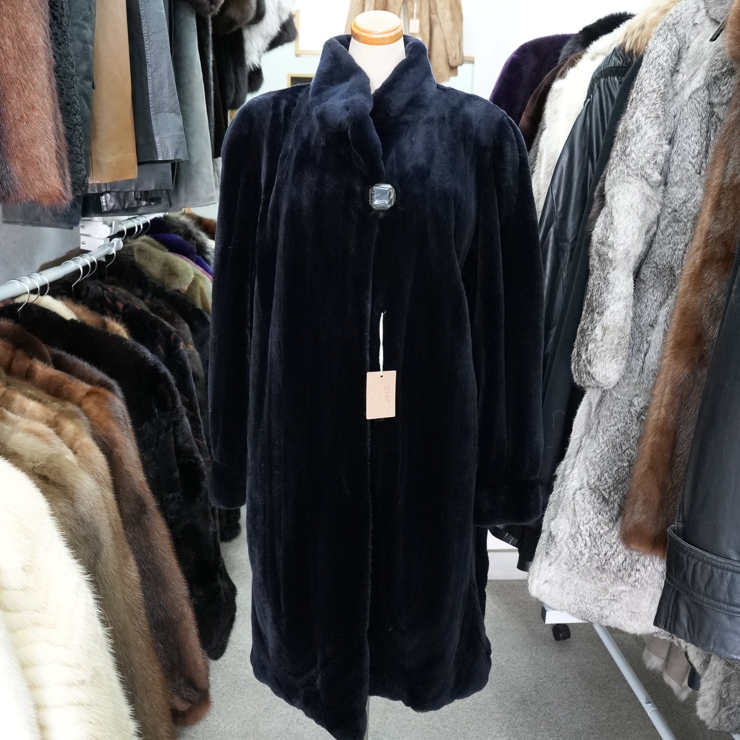 Dark Blue Shaved Mink Hem Pattern SAGA MINK - Genuine Vintage Fur From Japan