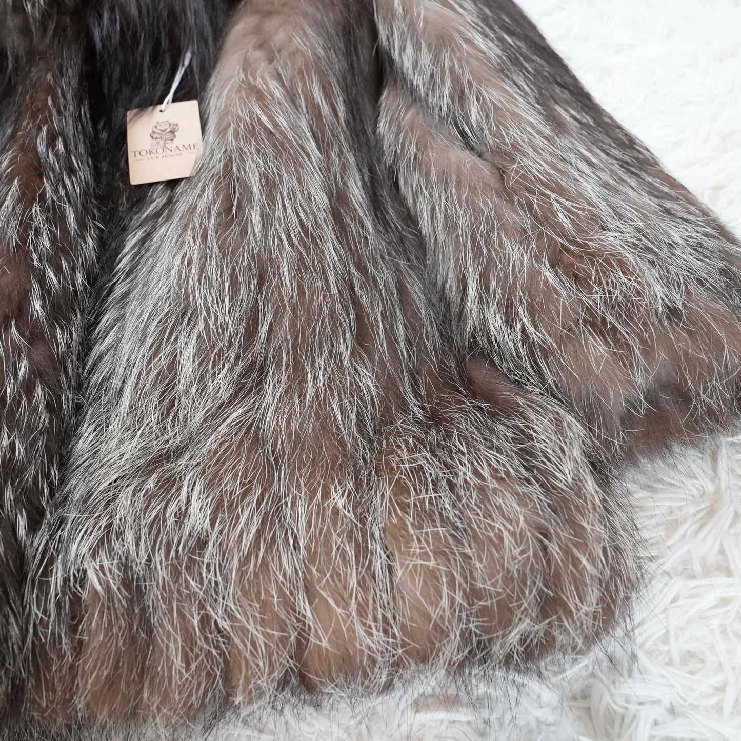 Silver Fox Fur Coat - Genuine Vintage Fur From Japan