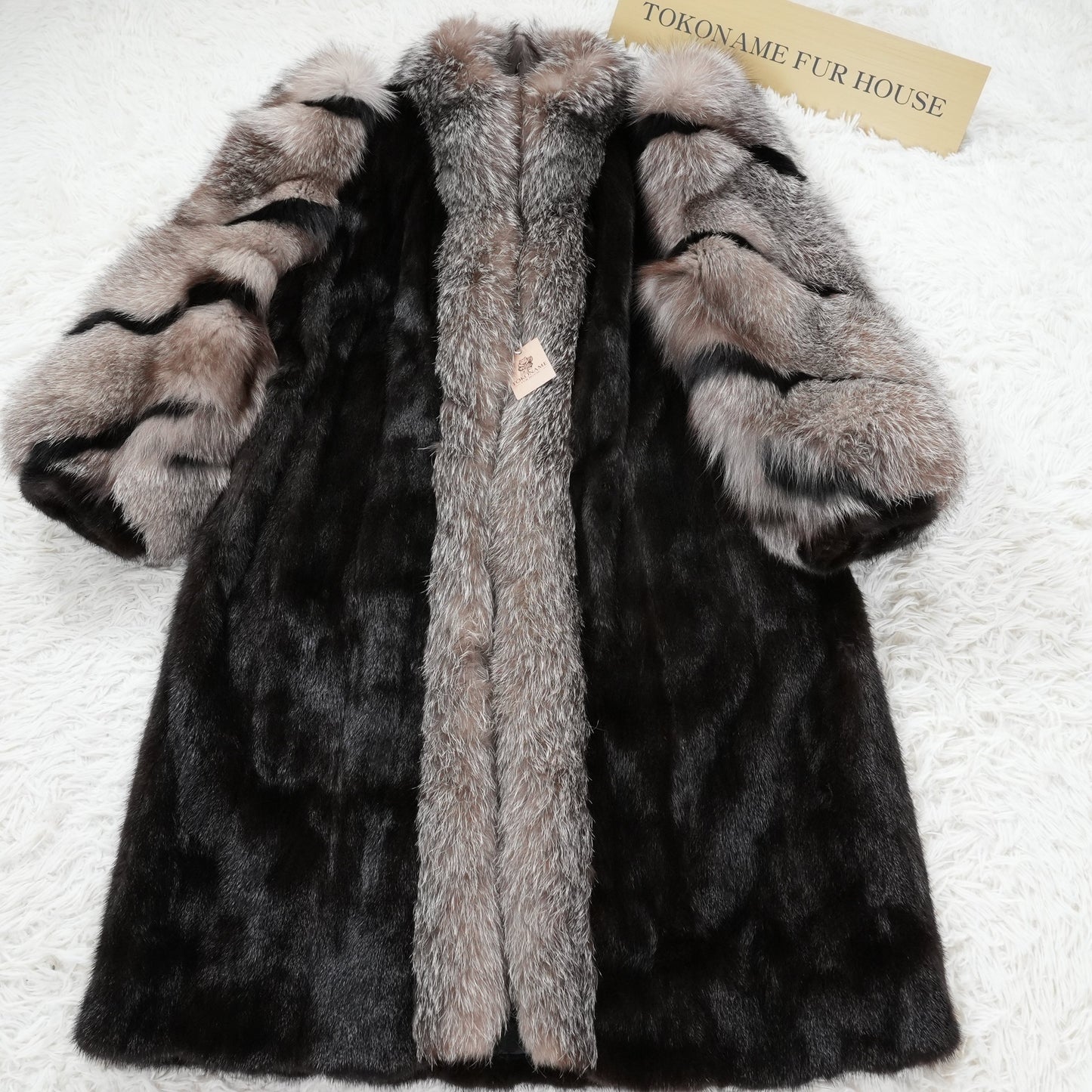 Dark Mink and Silver Fox Design Long Coat SAGA - Genuine Vintage Fur From Japan