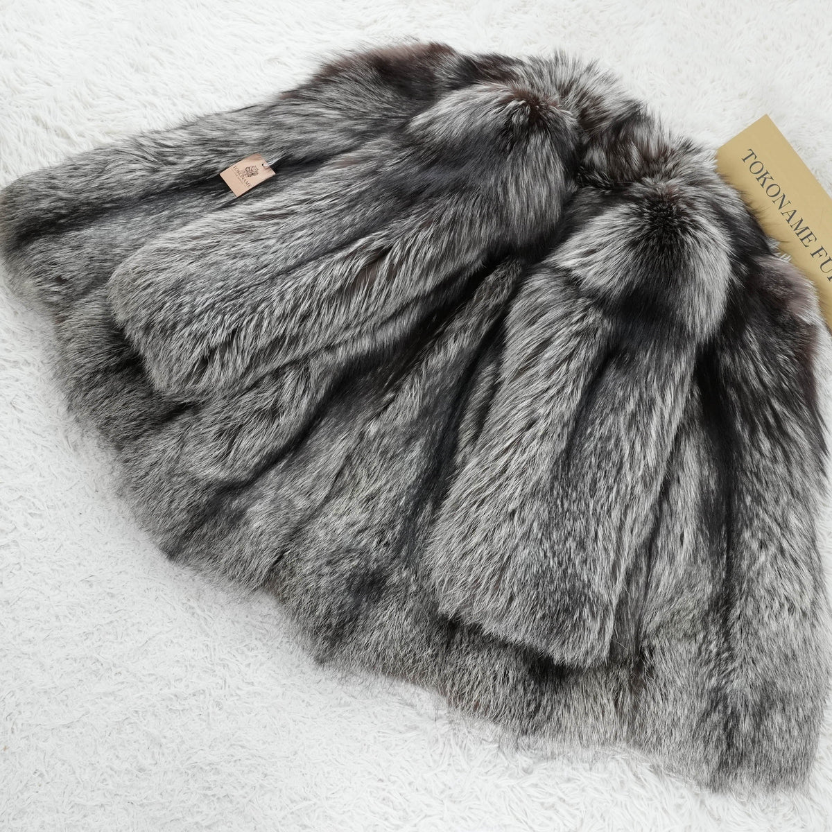 Silver Fox Fur Coat Soft and Fluffy EMBA - Genuine Vintage Fur From Japan