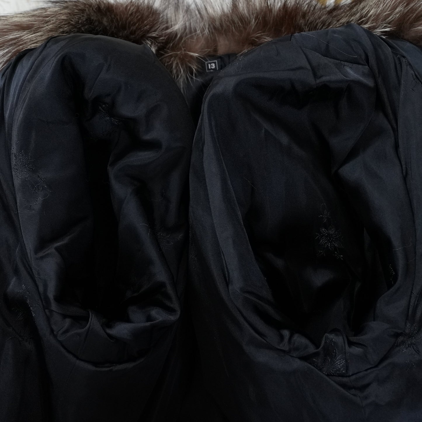 Silver Fox Coat SAGA FOX - Genuine Vintage Fur From Japan