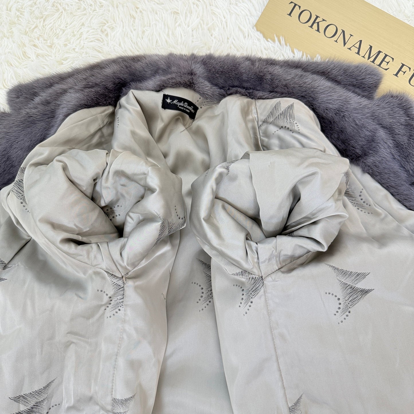 Silver Gray Dyed Cross Mink Fur Coat Genuine Vintage Fur Japan