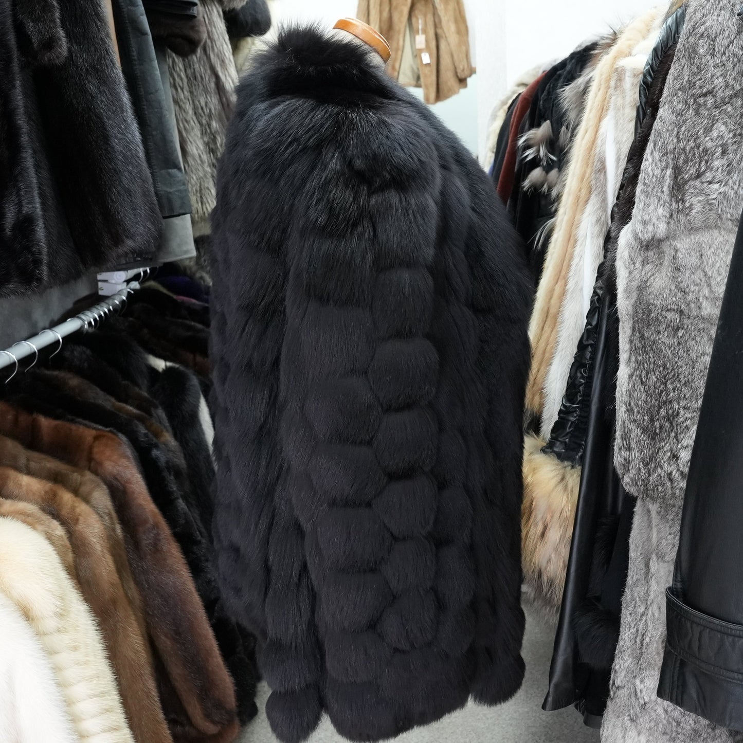 Black Dyed Fox Design Coat EMBA - Genuine Vintage Fur From Japan