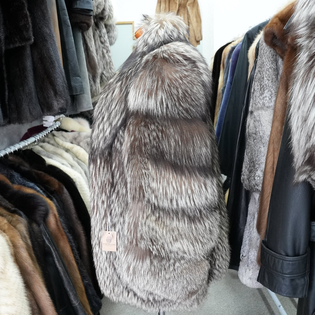 Silver Fox Fur Coat - Genuine Vintage Fur From Japan