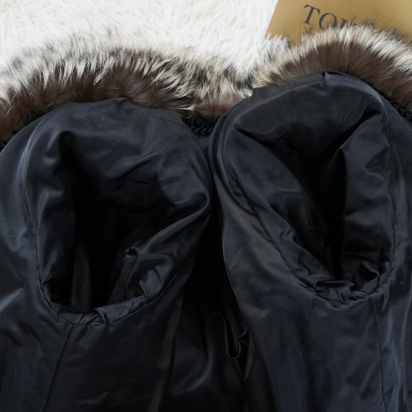 Silver Fox Fur Coat - Genuine Vintage Fur From Japan