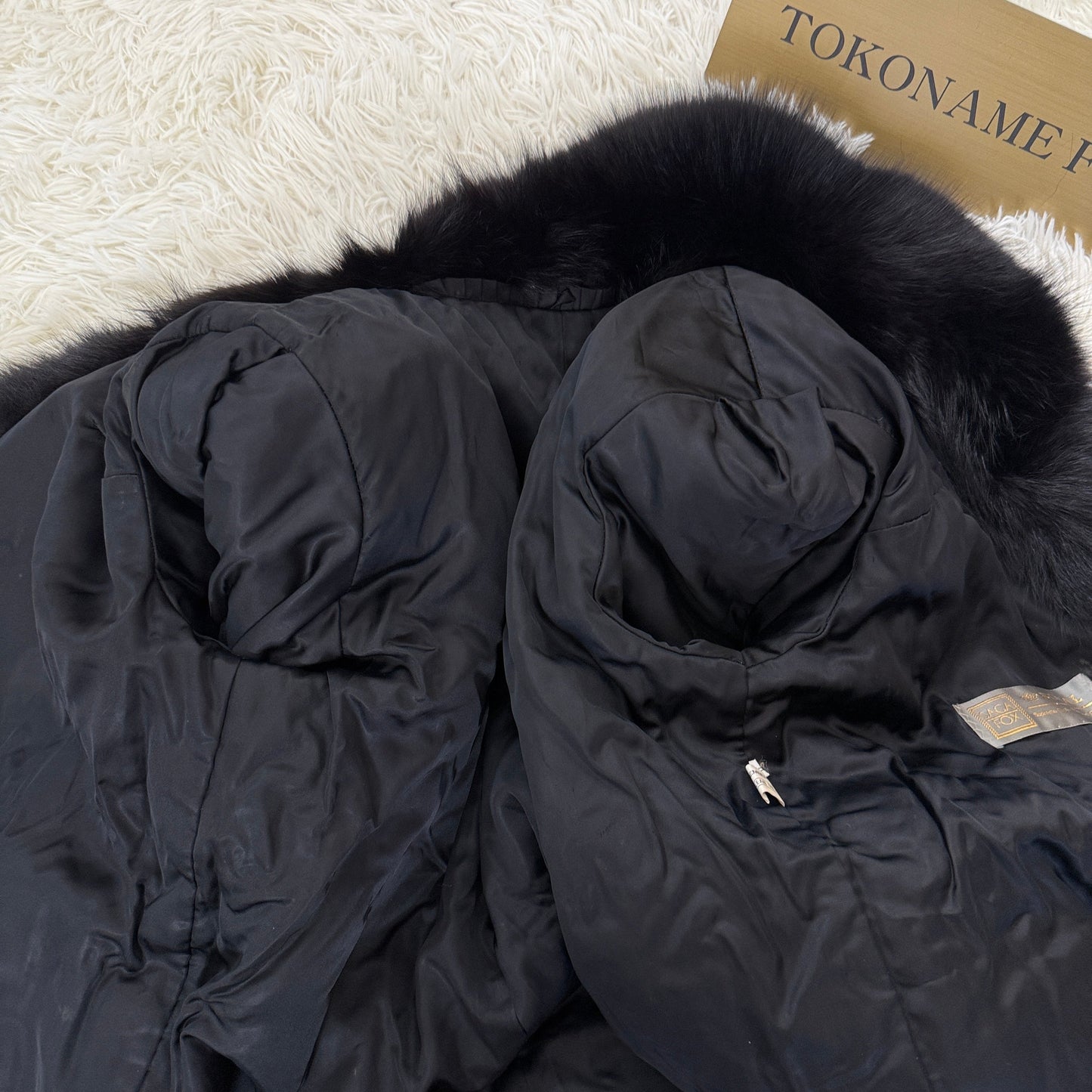 Black Dye Fox Coat - SAGA ROYAL FOX Genuine Vintage Fur Japan