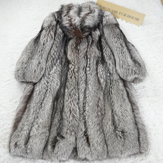 Silver Fox Long Coat SAGA FOX Soft & Fluffy - Genuine Vintage Fur From Japan