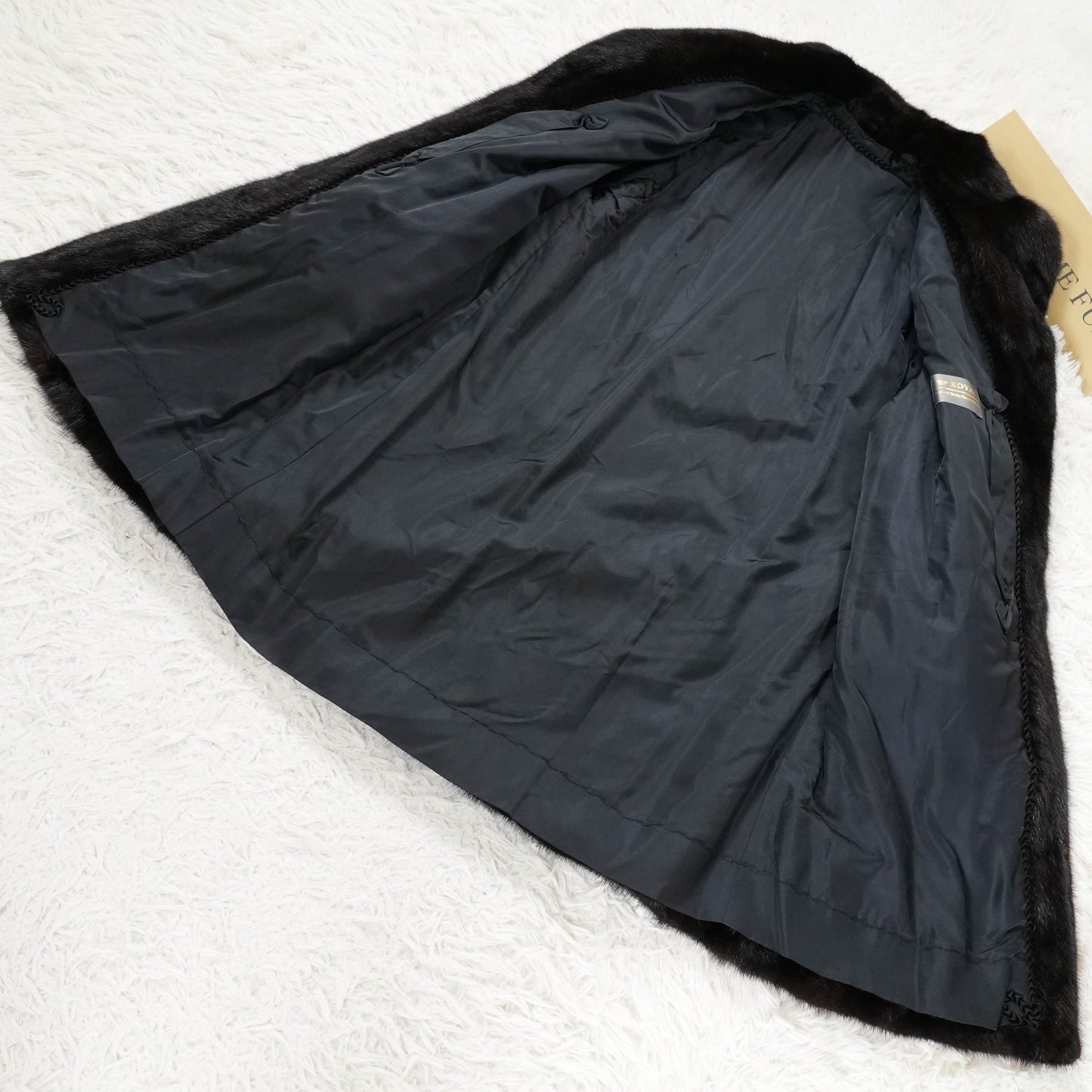 ROYAL SAGA MINK Fur Coat - Genuine Vintage Fur From Japan