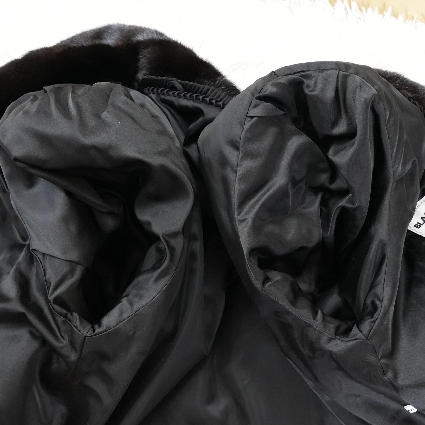 BLACKGLAMA Mink Coat Substantial and luxurious - Genuine Vintage Fur From Japan