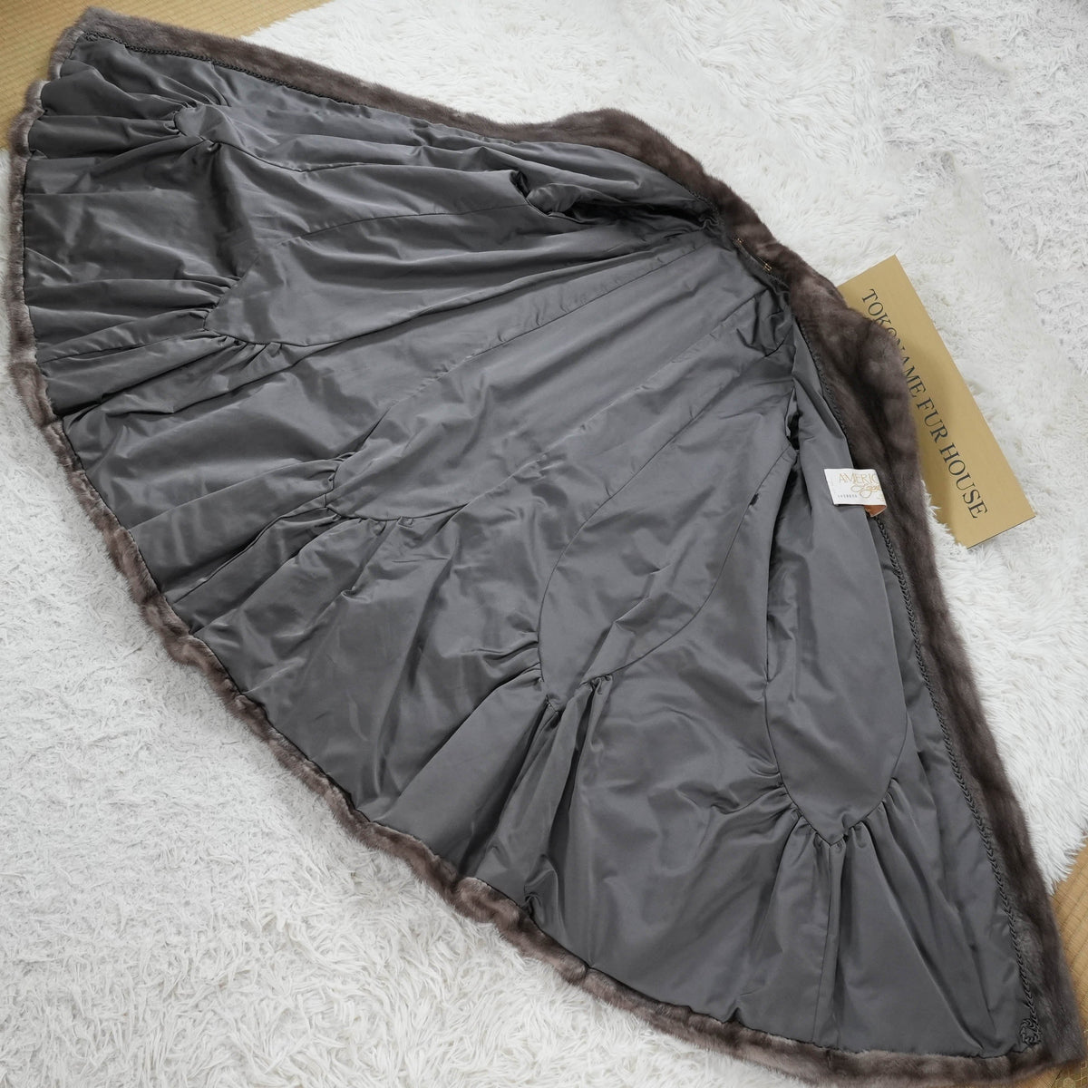 Blue iris Mink Fur Coat Patterned hem AMERICAN Legend - Genuine Vintage Fur From Japan