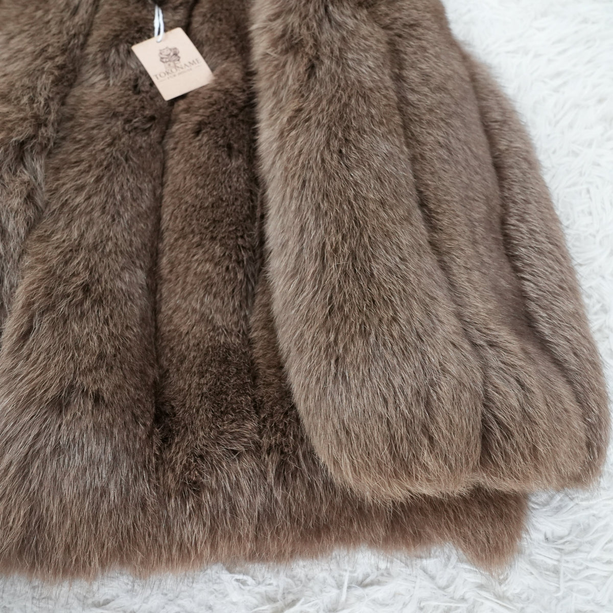 Brown Dyed SAGA FOX Fur Coat Soft and Fluffy - Genuine Vintage Fur From Japan