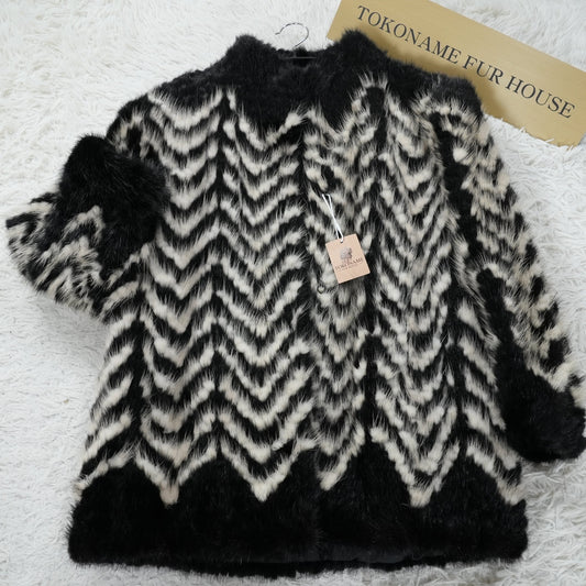 Two Tone Chevron Design Mink Coat SAGA MINK - Genuine Vintage Fur From Japan