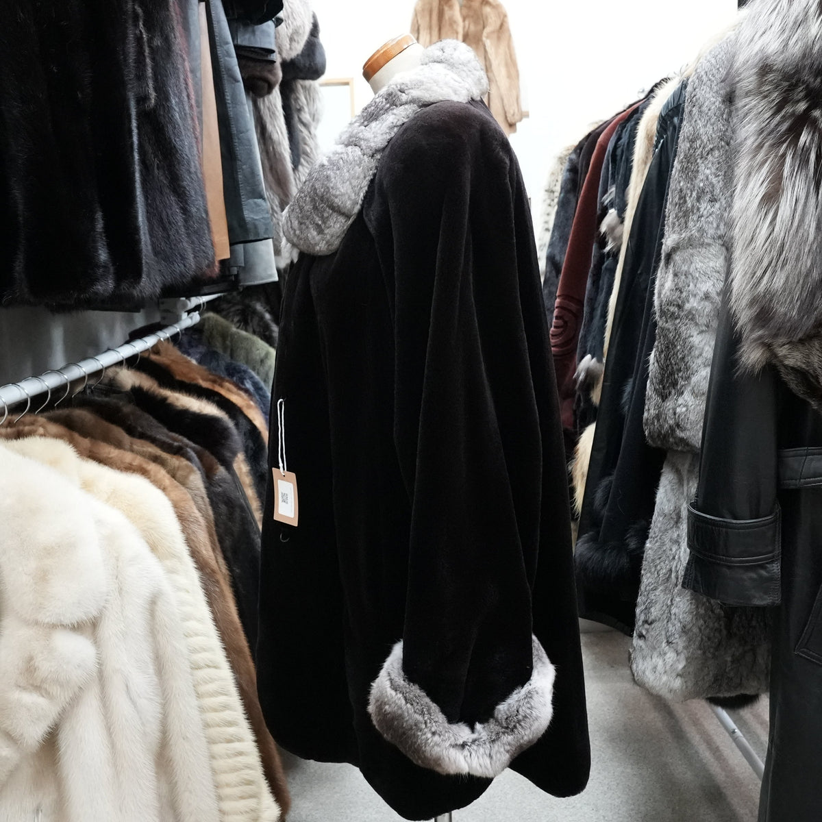 Chinchilla Trim Shaved Mink Fur Coat Yuki Belle Femme - Genuine Vintage Fur From Japan