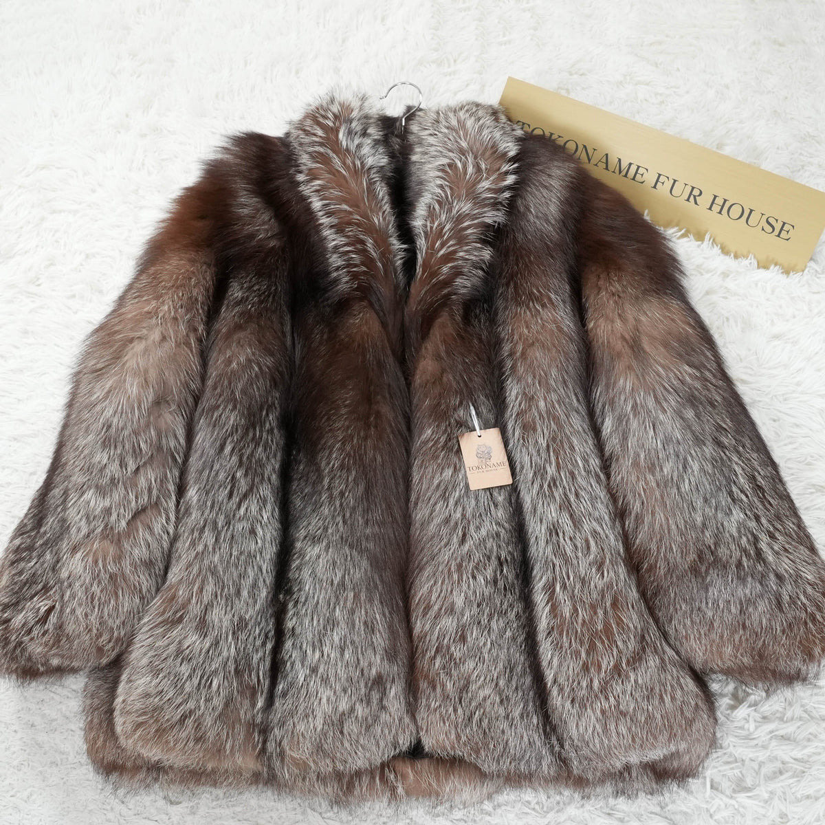 Silver Fox Fur Coat Soft and Fluffy SAGA FOX - Genuine Vintage Fur From Japan