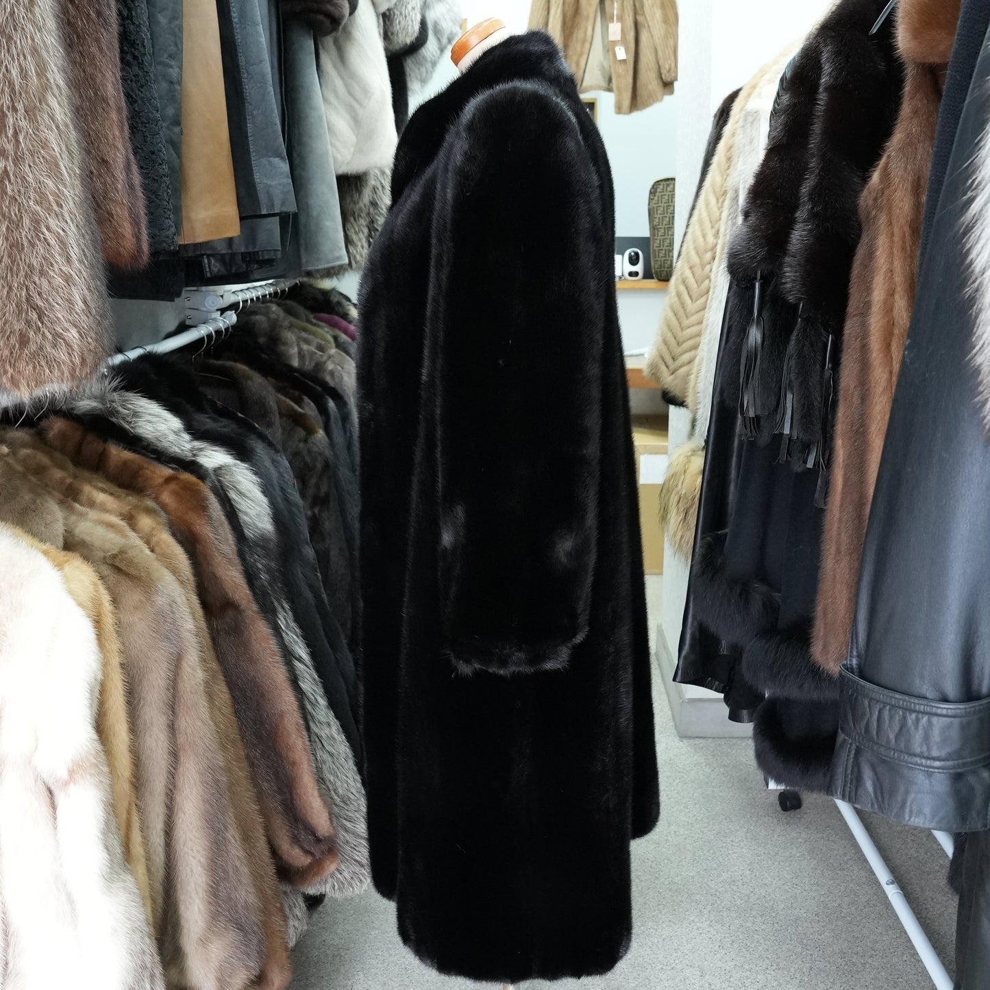 Black Mink Long Coat SAGA MINK - Genuine Vintage Fur From Japan