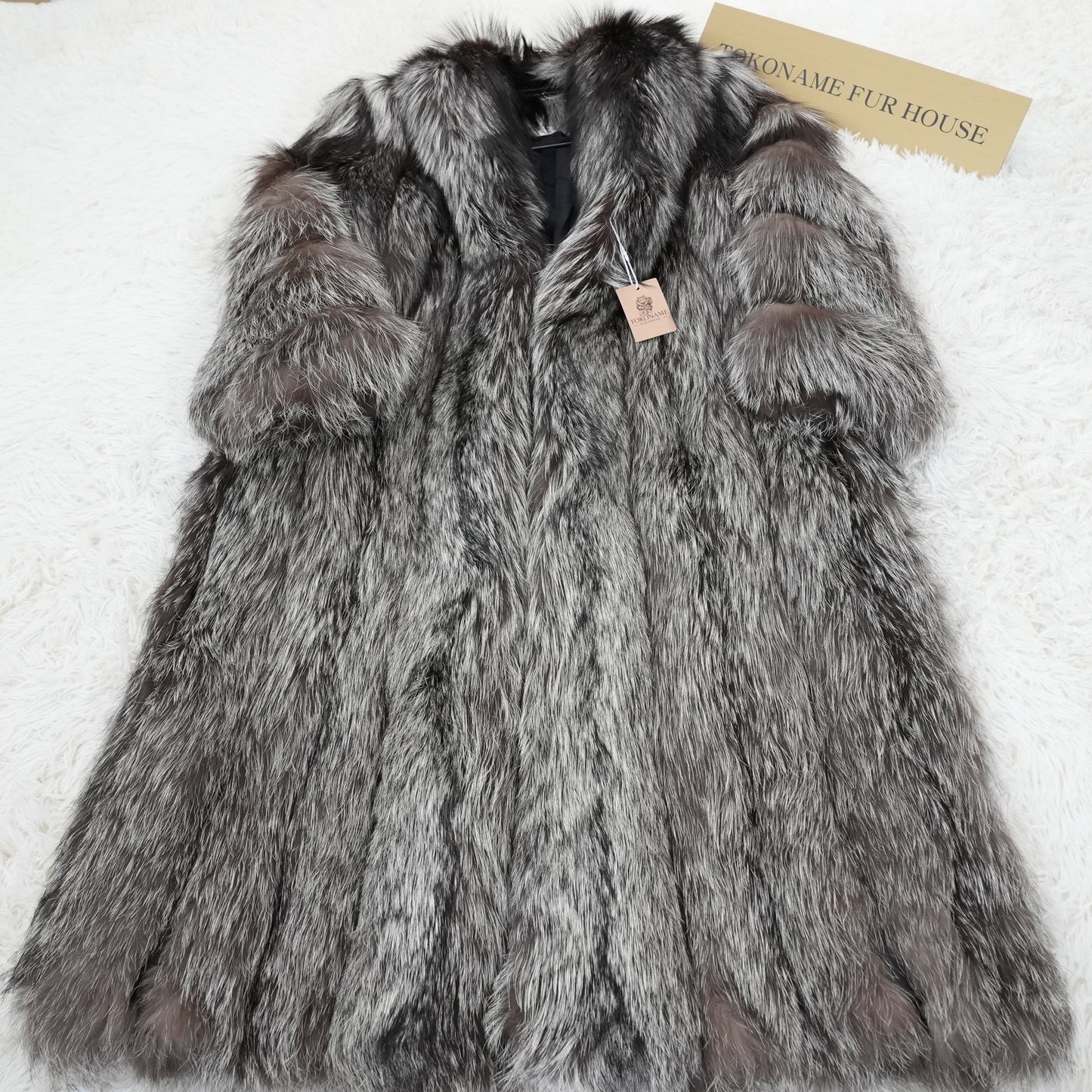 Silver Fox Long Coat - SAGA FOX Genuine Vintage Fur Japan