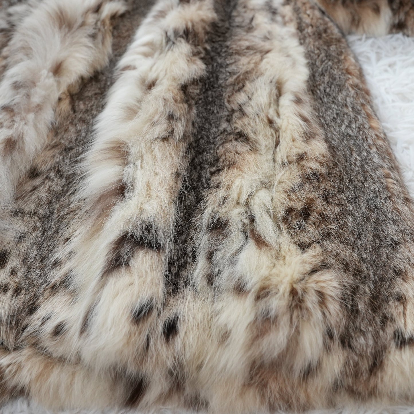 Lynx Fur Long Coat Roll Up Sleeve Calvin Klein - Genuine Vintage Fur From Japan