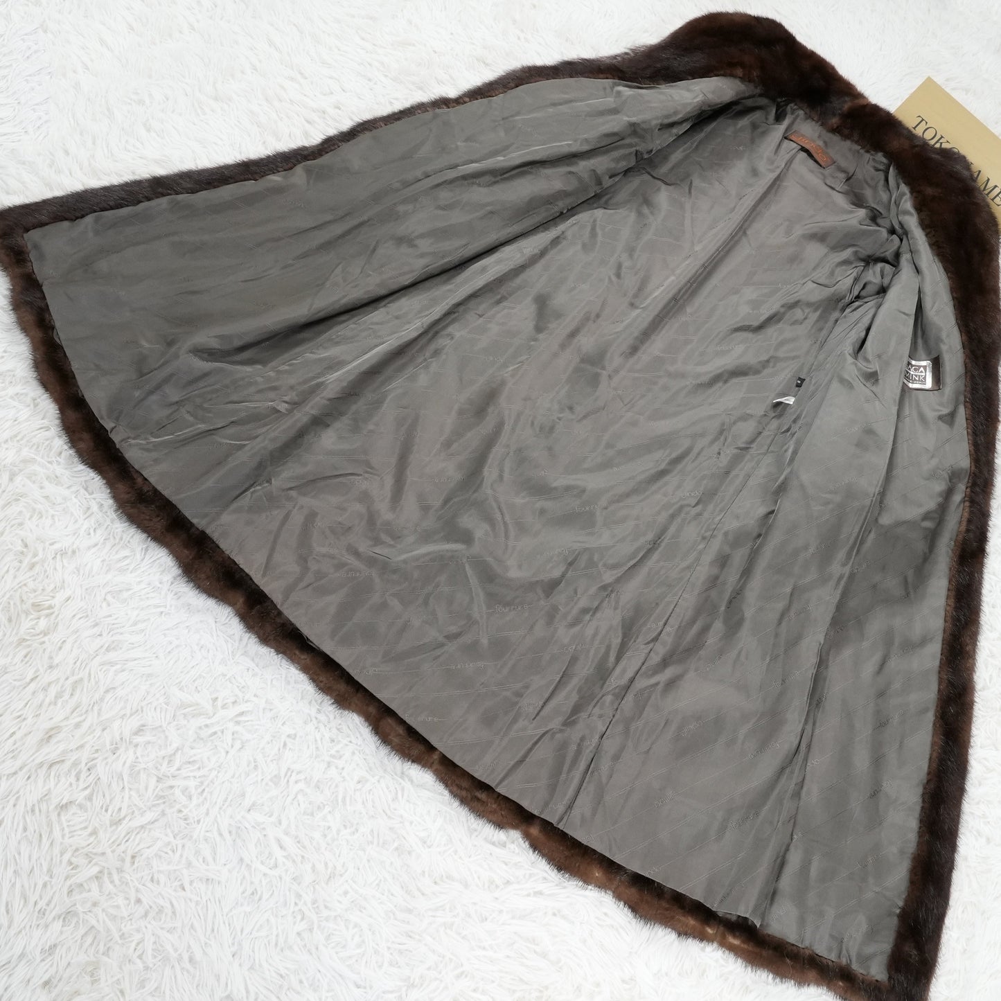 Demi Buff SAGA Mink and Silver Fox Fur arm Long Coat - Genuine Vintage Fur From Japan