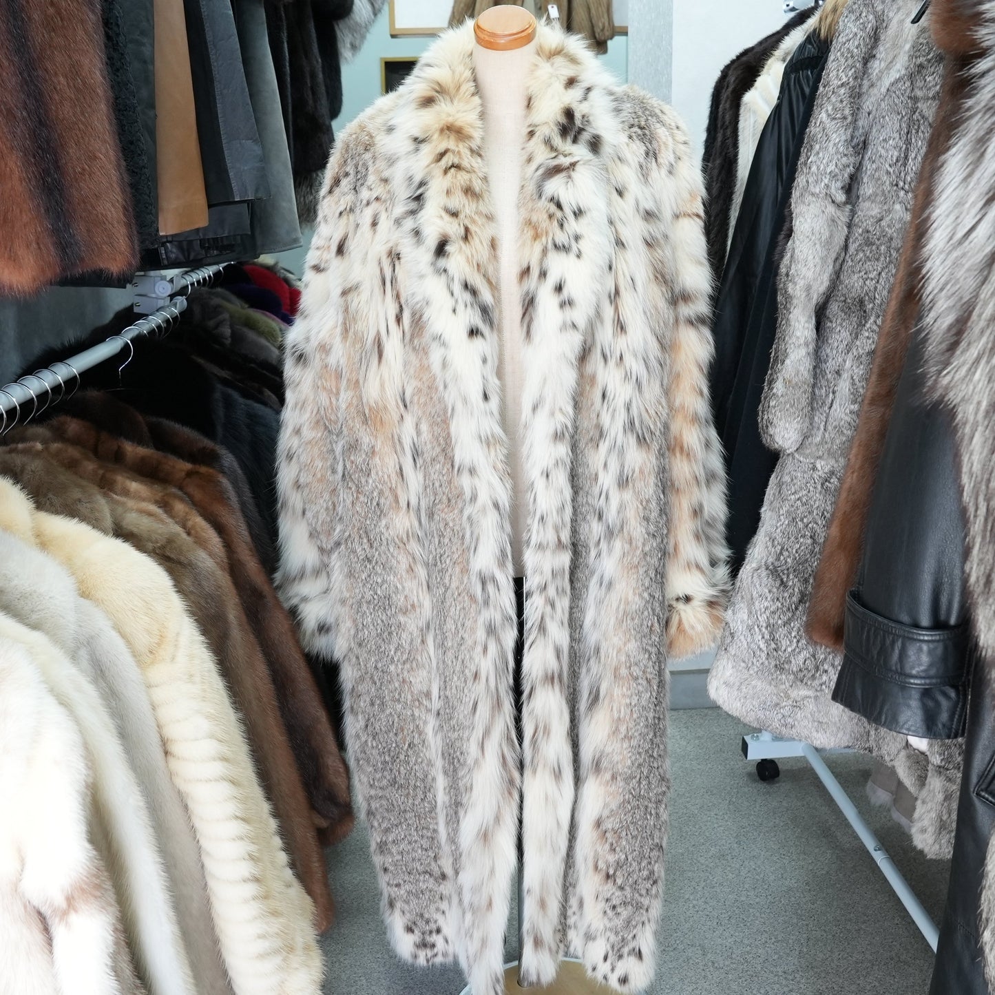 Lynx Fur Long Coat Roll Up Sleeve Calvin Klein - Genuine Vintage Fur From Japan