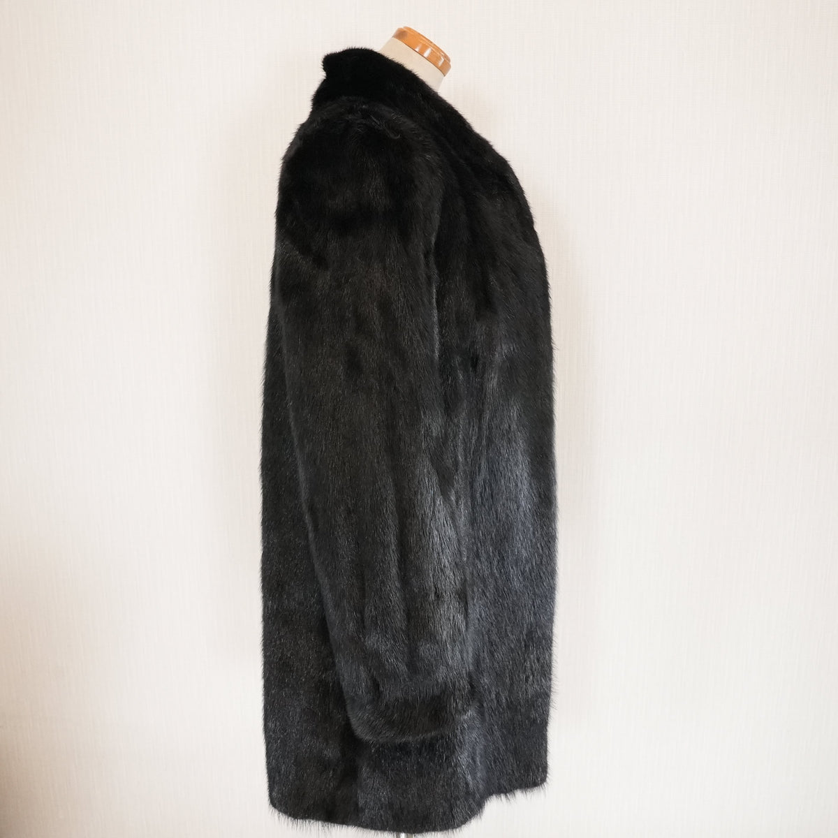 SAGA MINK Fur Coat - Genuine Vintage Fur From Japan