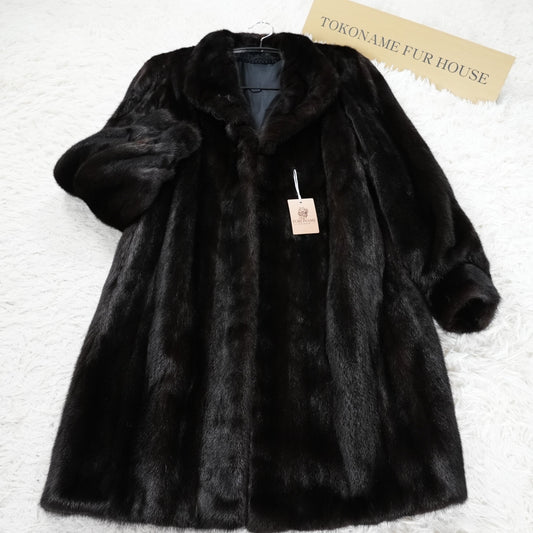 ROYAL SAGA MINK Fur Coat - Genuine Vintage Fur From Japan