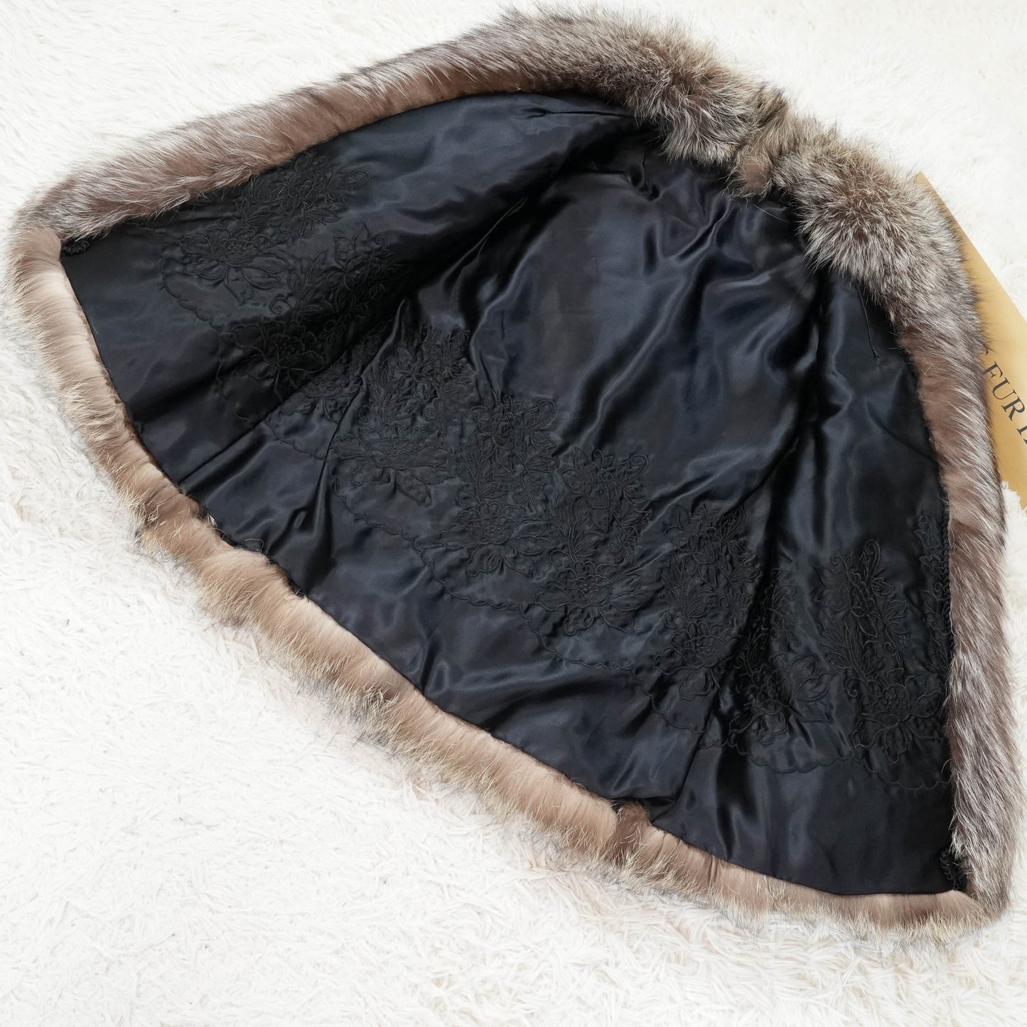 Silver Fox Fur Coat - Genuine Vintage Fur From Japan