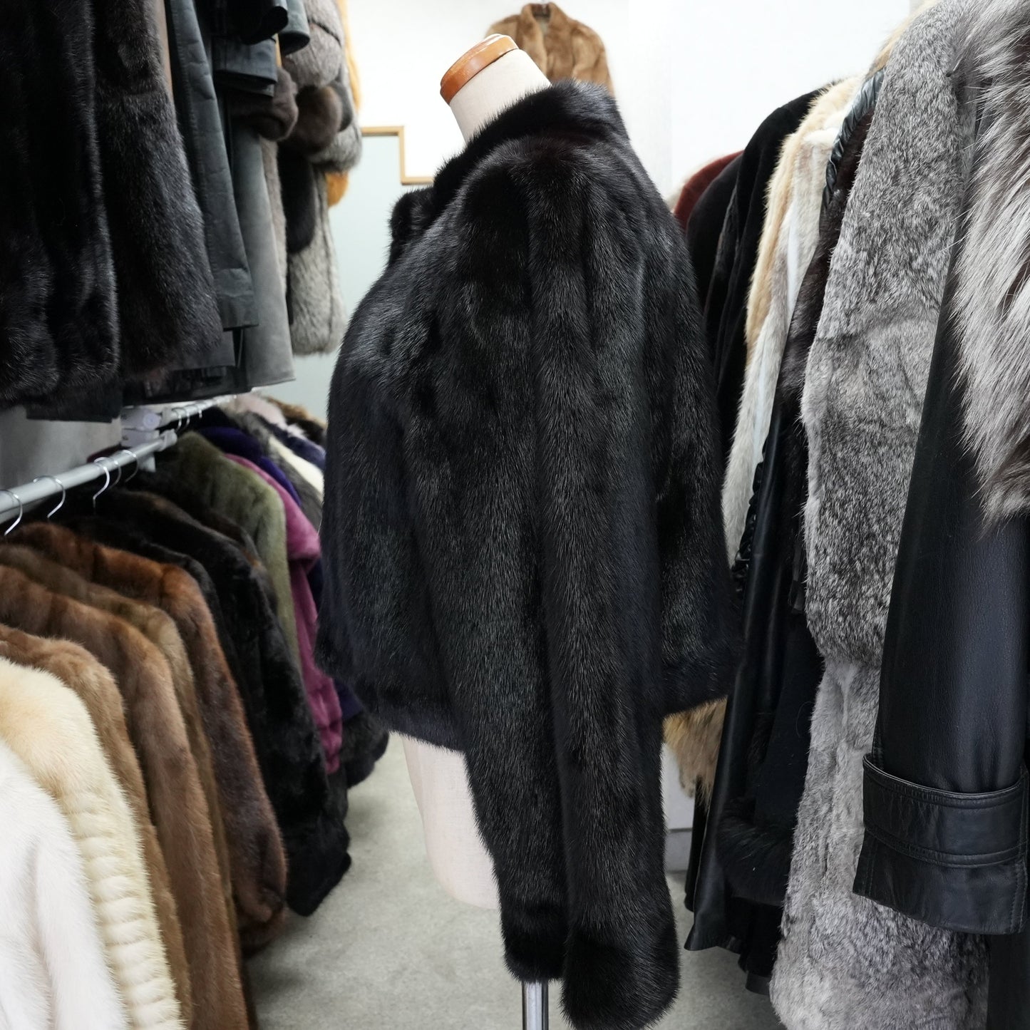SAGA MINK cropd Jacket - Genuine Vintage Fur From Japan
