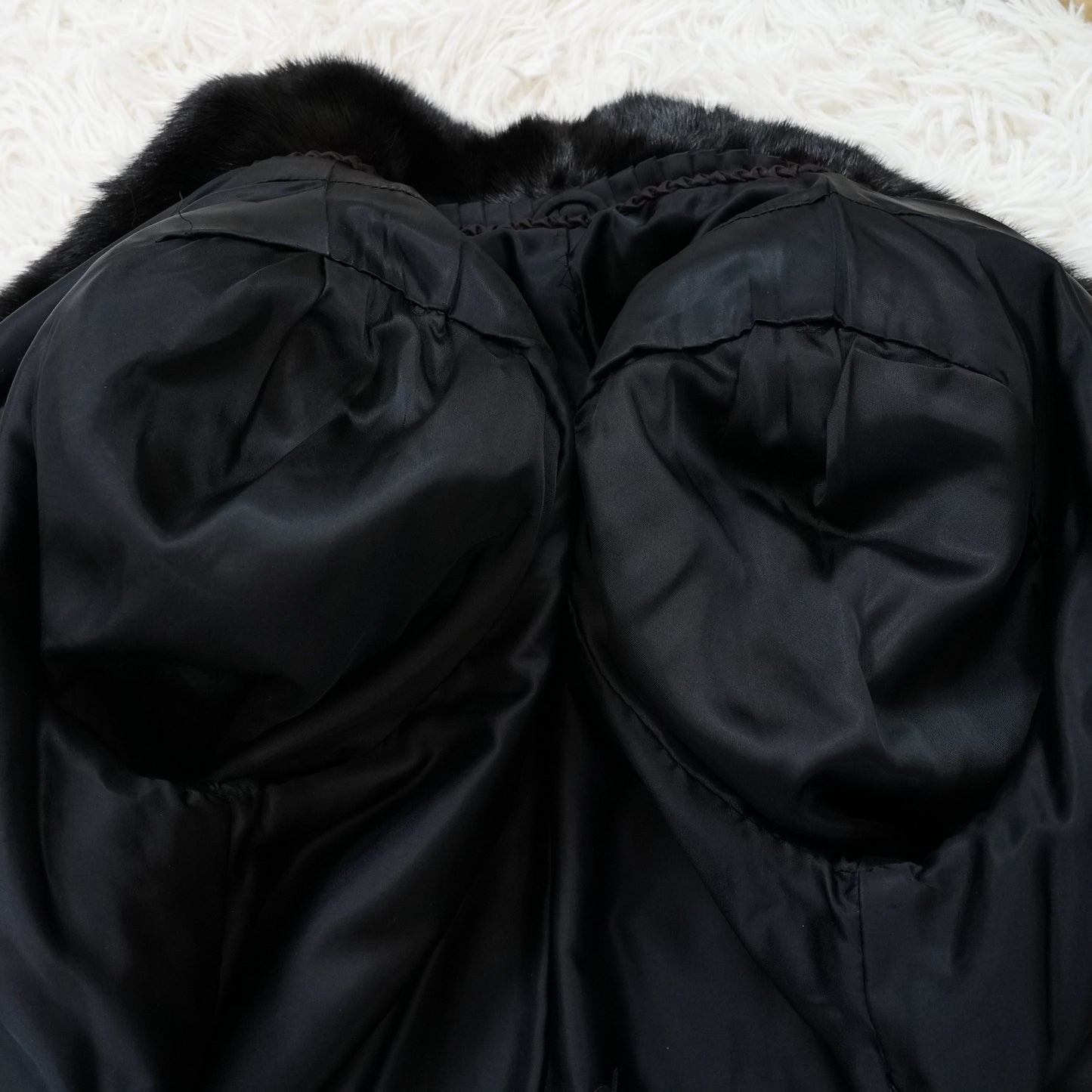 SAGA MINK Black mink Fur Coat - Genuine Vintage Fur Japan