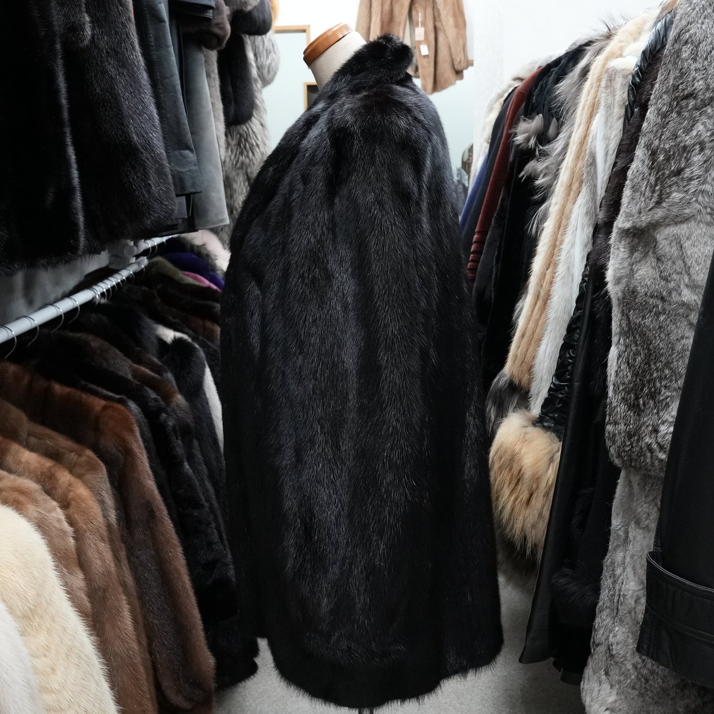 Black Mink Half Coat Malvoisie - Genuine Vintage Fur From Japan