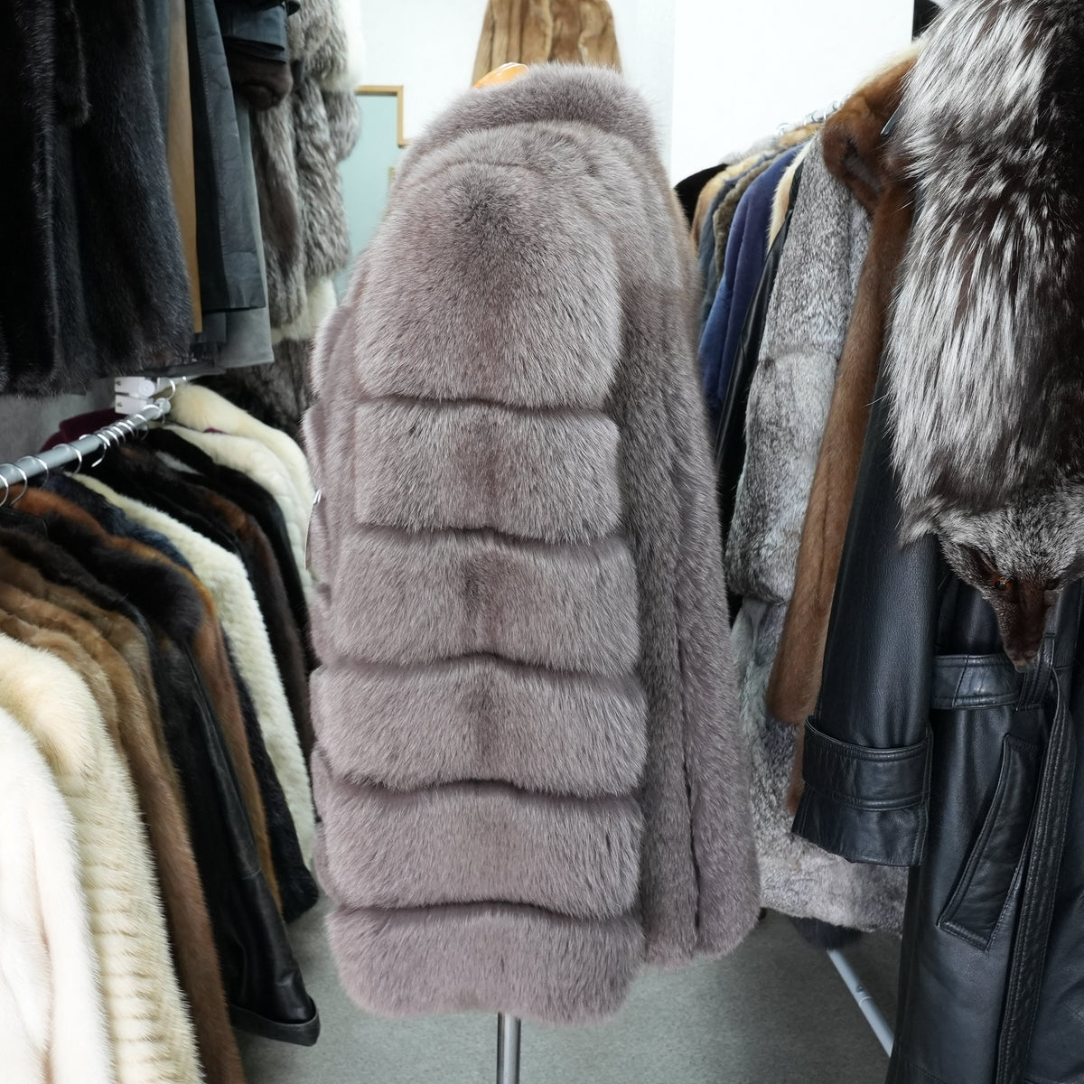 Muted Plum Gray Dyed SAGA FOX Coat Soft and Fluffy - Genuine Vintage Fur From Japan
