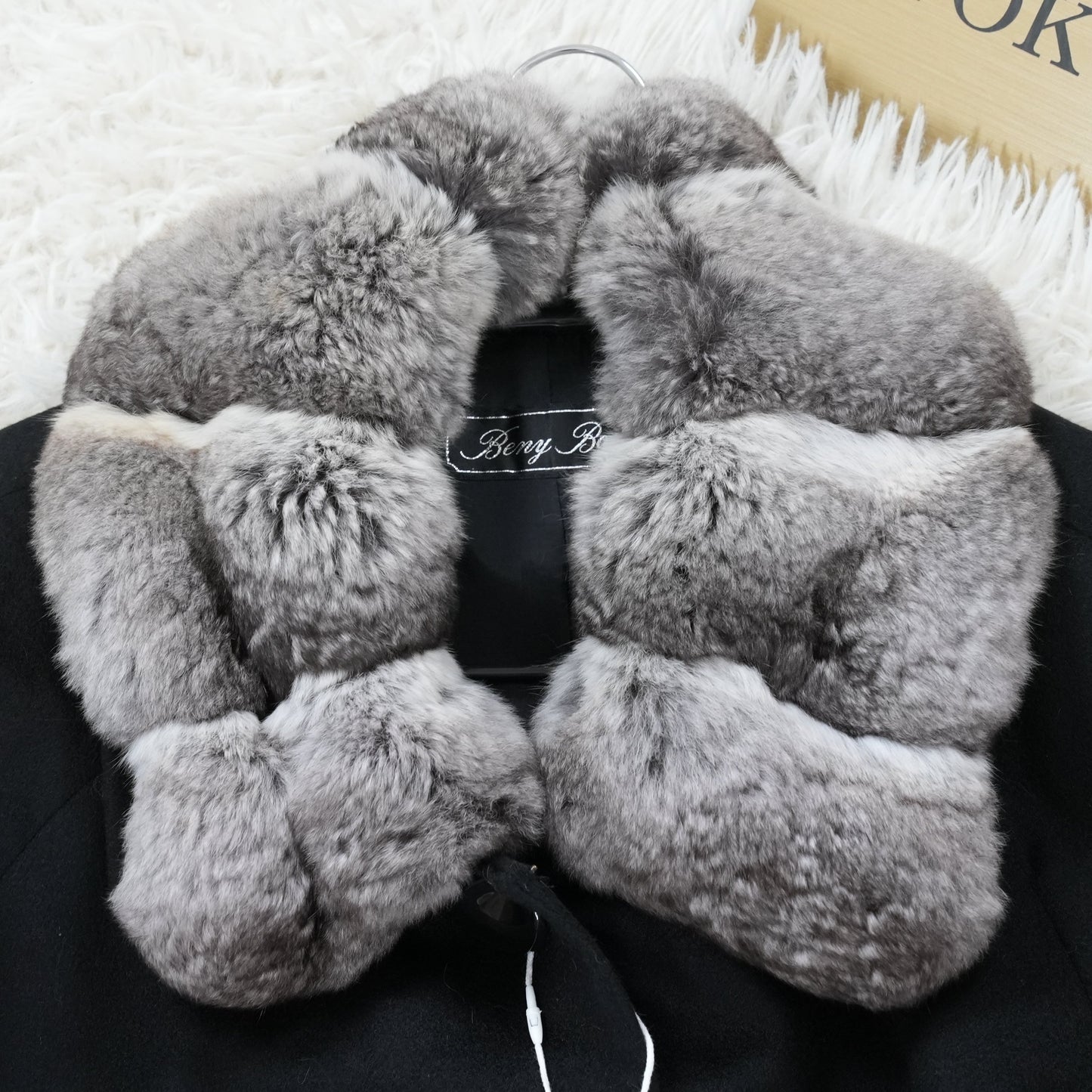 Chinchilla Trim cashmere Coat - Genuine Vintage Fur From Japan