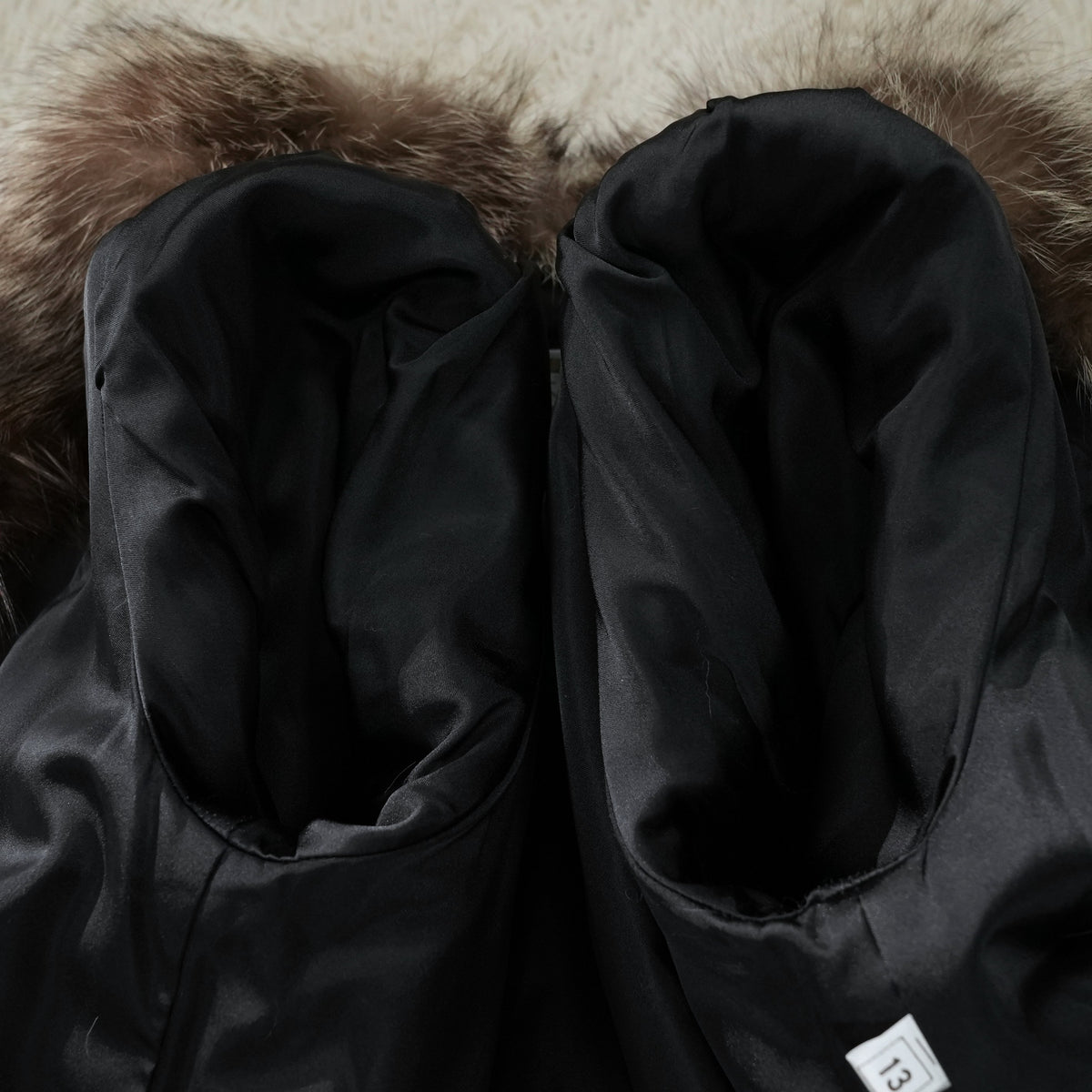 Silver Fox Fur Coat SAGA FOX - Genuine Vintage Fur From Japan
