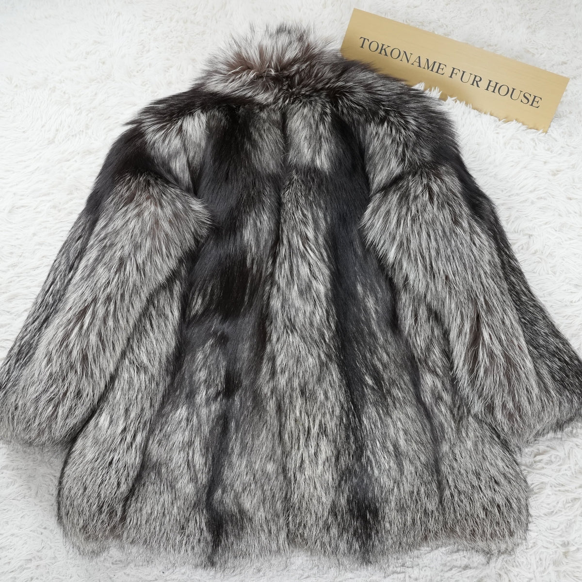 Silver Fox Fur Coat Soft and Fluffy EMBA - Genuine Vintage Fur From Japan