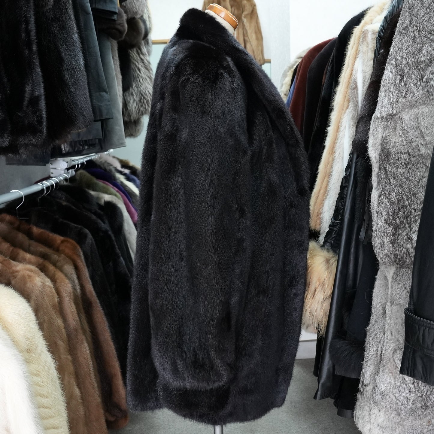 SAGA MINK Fur Coat - Genuine Vintage Fur From Japan