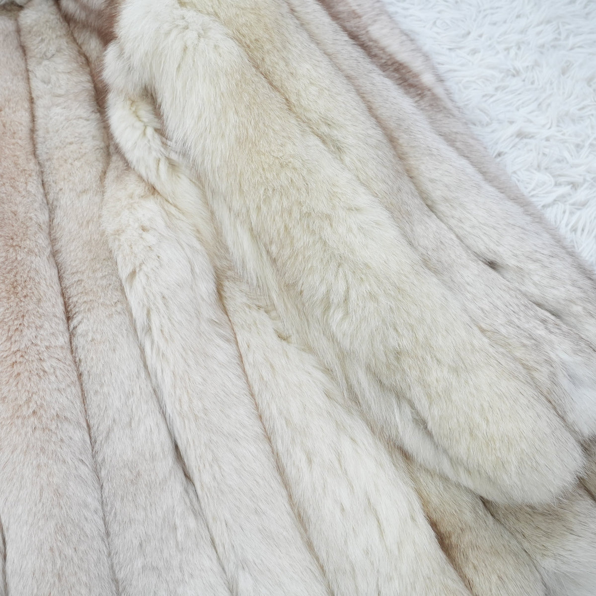 Nordic Fox Fur Coat - Genuine Vintage Fur From Japan