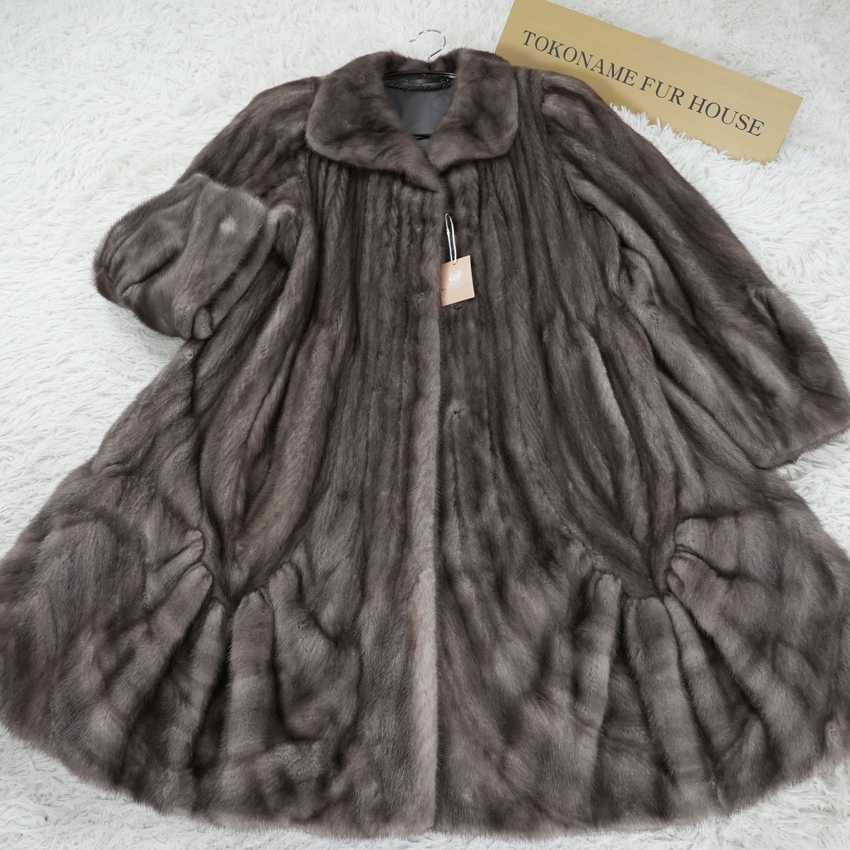 Blue iris Mink Fur Coat Patterned hem AMERICAN Legend - Genuine Vintage Fur From Japan