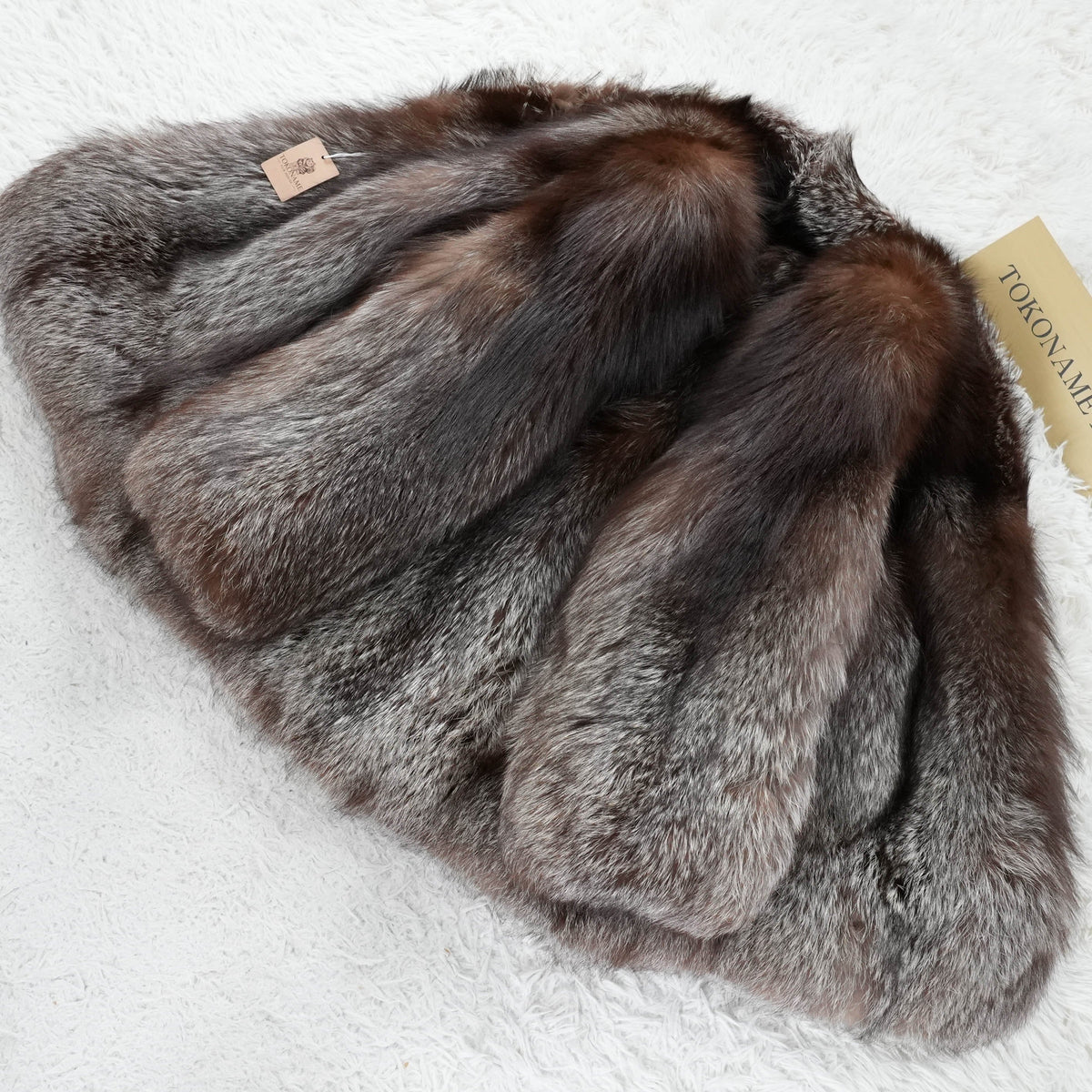 Silver Fox Fur Coat Soft and Fluffy SAGA FOX - Genuine Vintage Fur From Japan