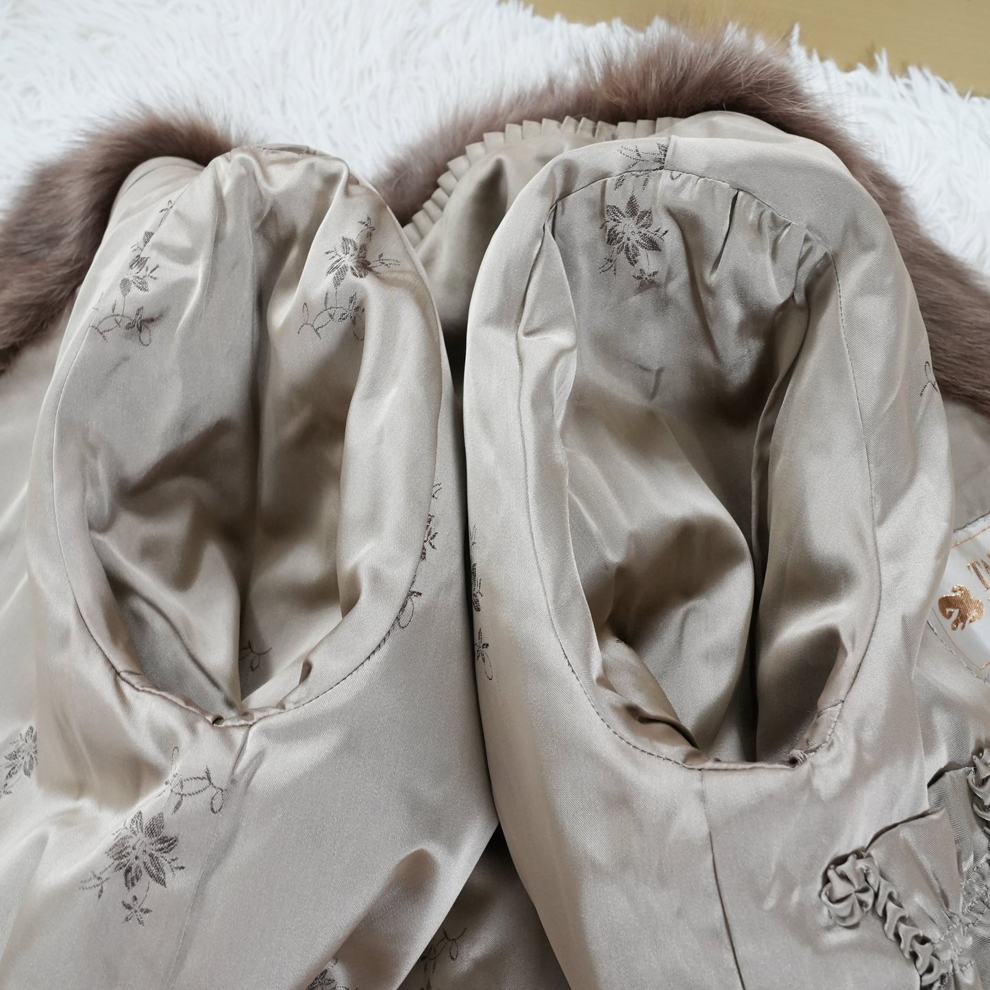 Brown Dyed Fox Fur crop Jacket - Genuine Vintage Fur From Japan