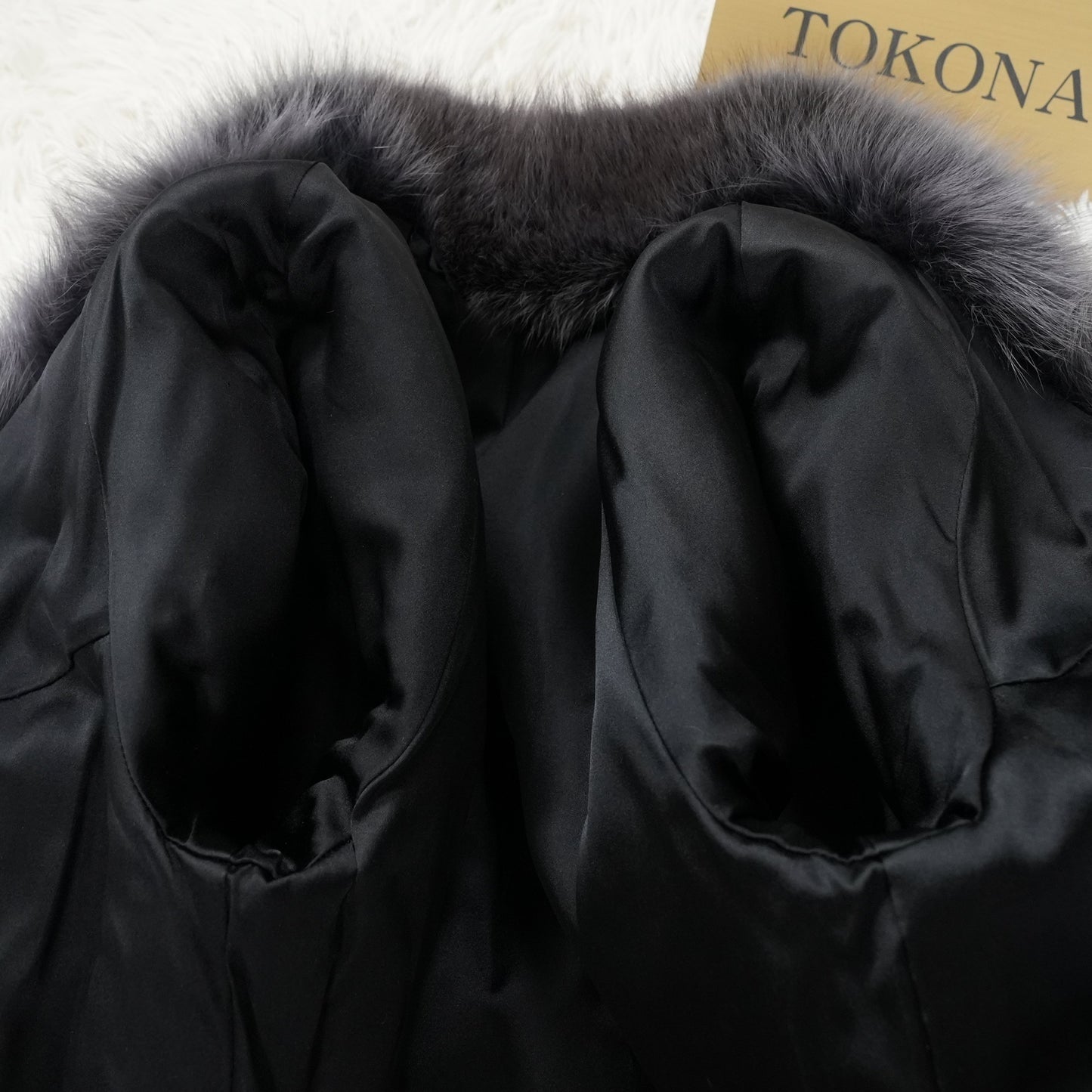 Gray Dyed SAGA FOX Fur Coat - Genuine Vintage Fur From Japan