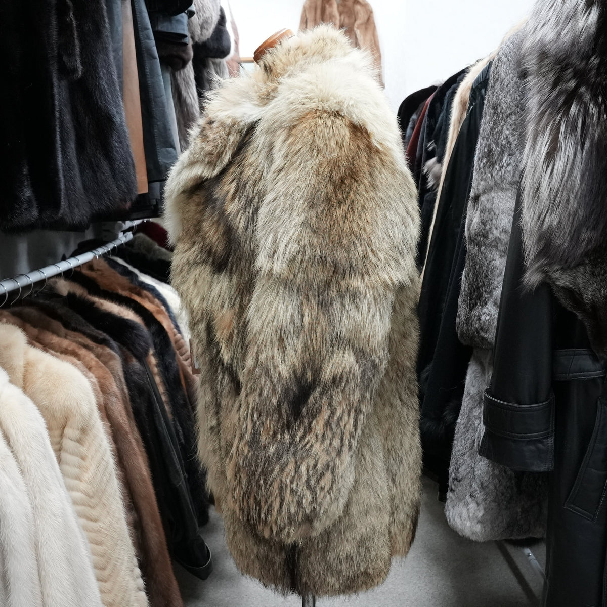 TANUKI Fur Coat - Genuine Vintage Fur From Japan