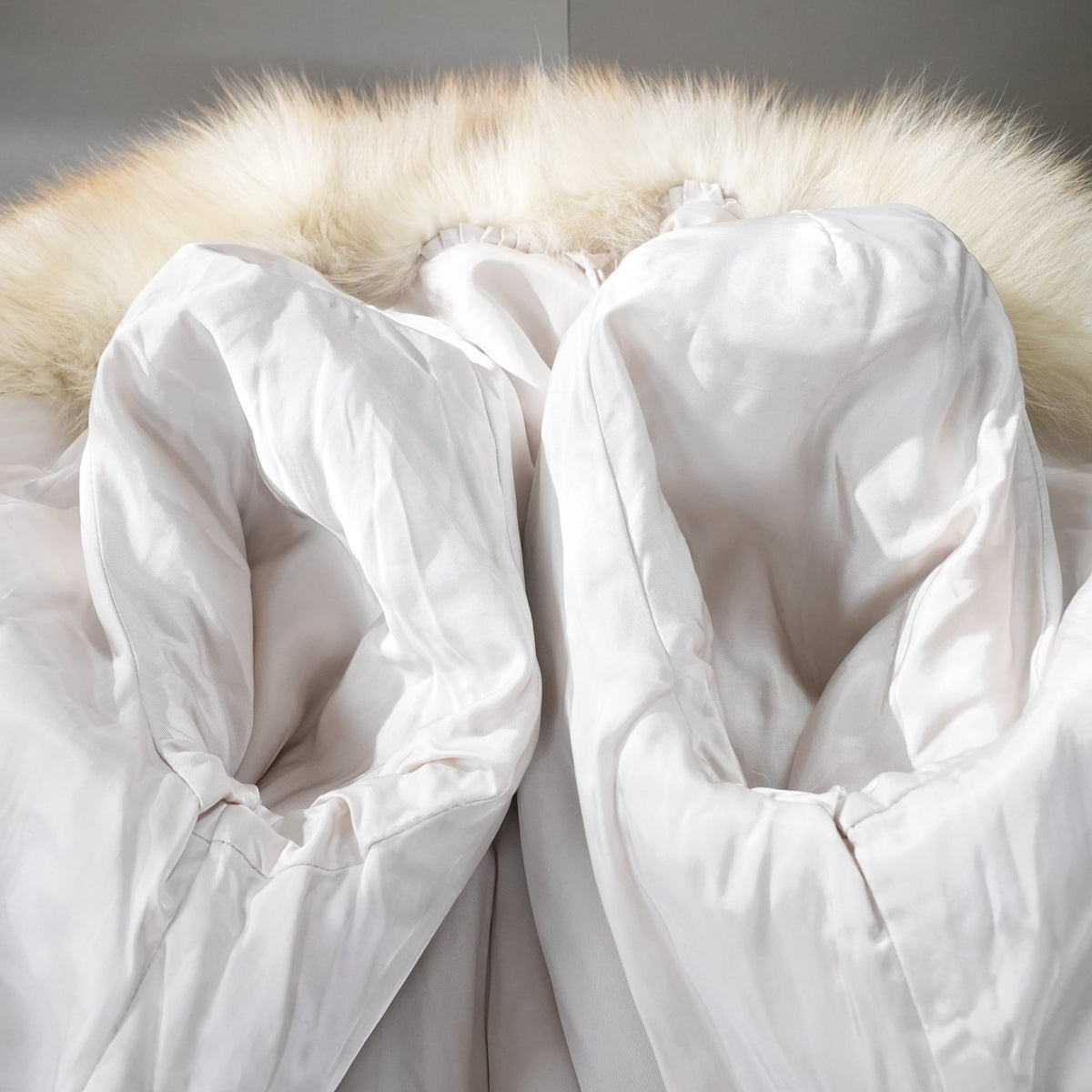 Golden Island Fox Fur Coat SAGA ROYAL FOX - Genuine Vintage Fur From Japan