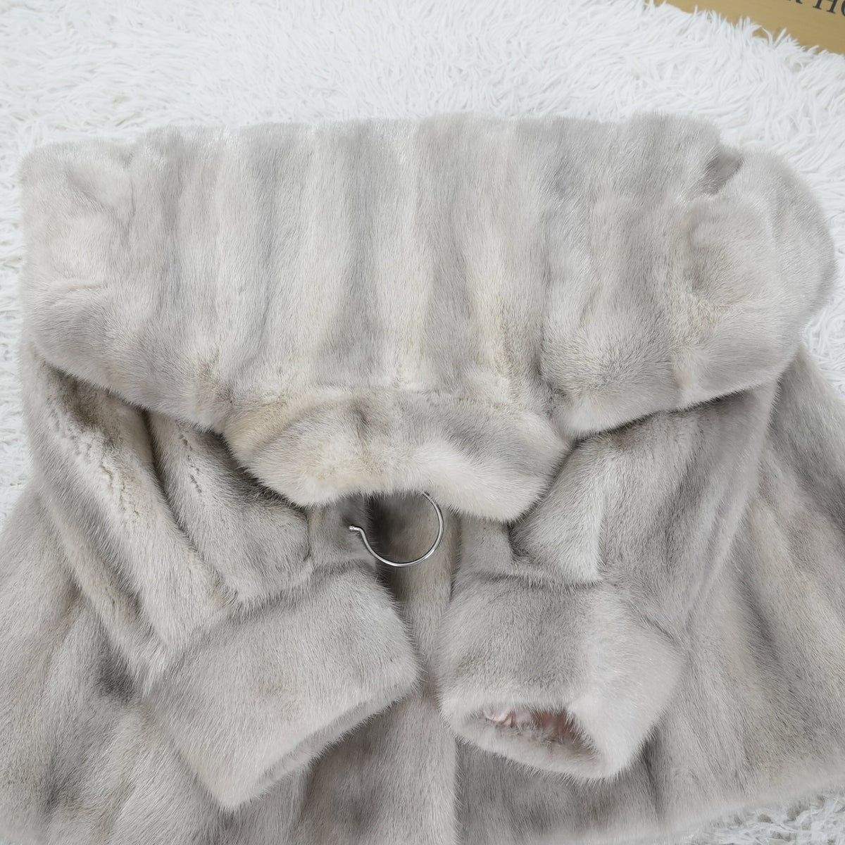 Sapphire Mink Fur Coat SAGA MINK - Genuine Vintage Fur From Japan
