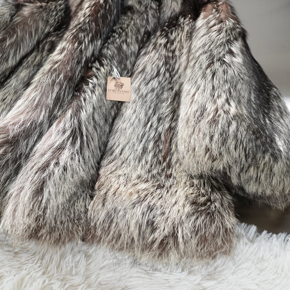 Silver Fox Fur Coat - Genuine Vintage Fur From Japan