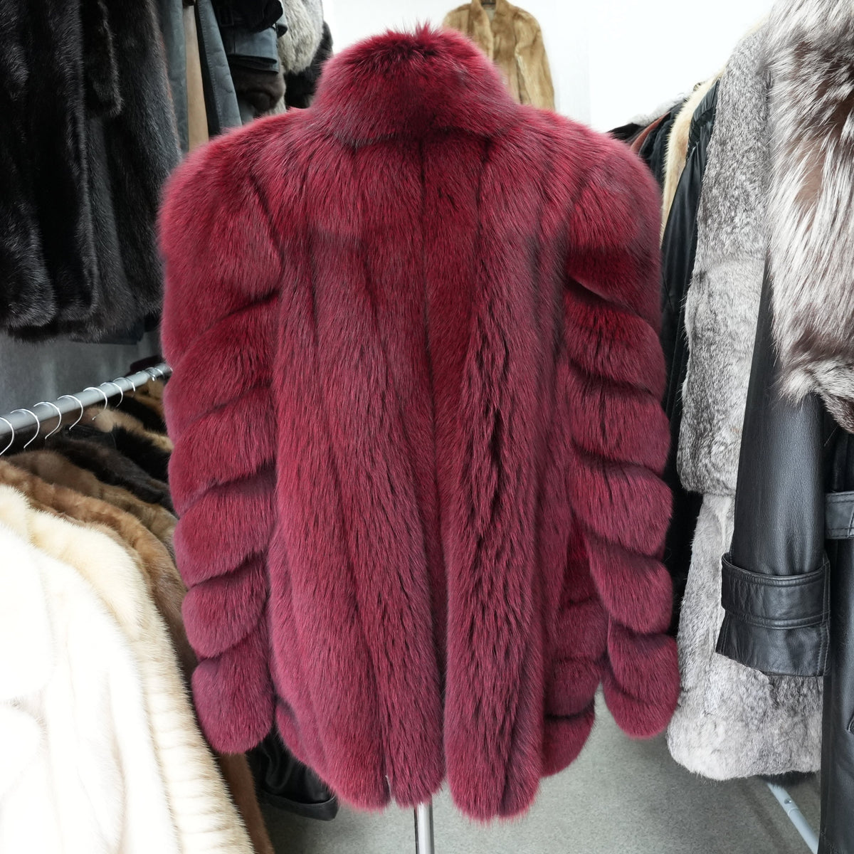 Wine Red Dyed Fox Fur Coat SAGA FOX Soft and Fluffy - Genuine Vintage Fur From Japan