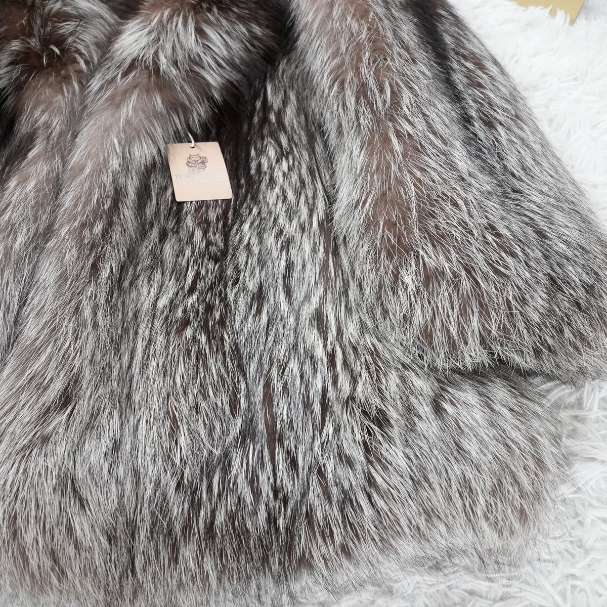 Silver Fox Coat EMBA - Genuine Vintage Fur From Japan