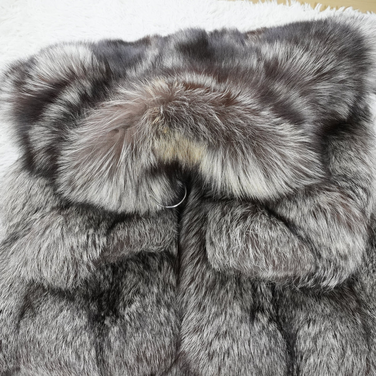 SAGA ROYAL Fox Fur Semi Long Coat Silver Fox Soft and Fluffy - Genuine Vintage Fur From Japan