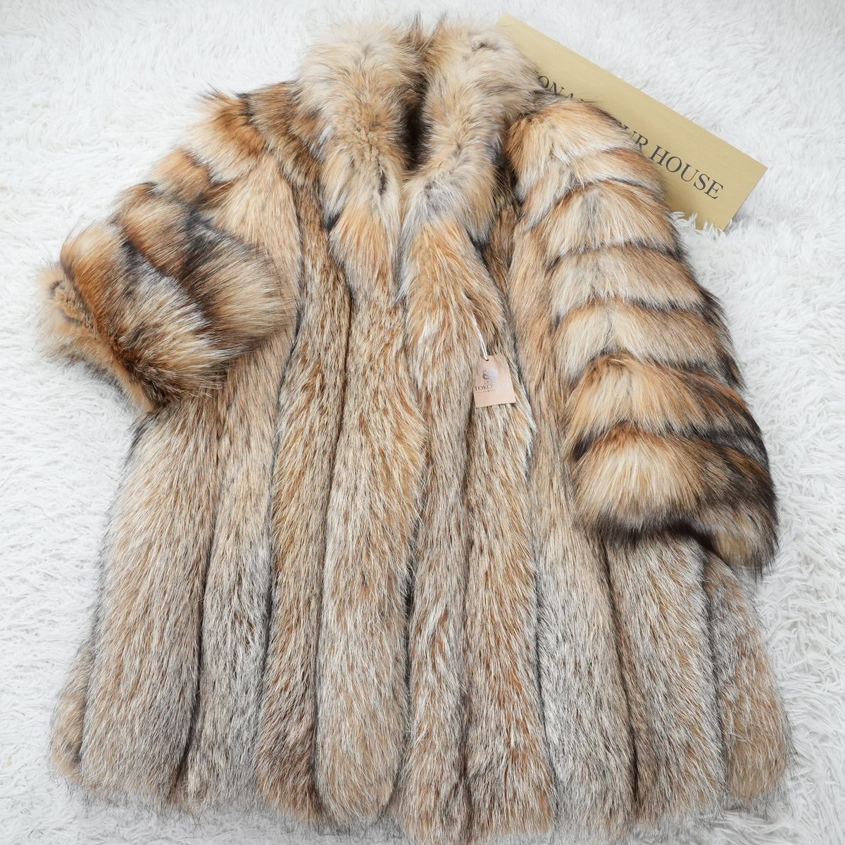 Golden Cross Fox Fur Coat EMBA Soft and Fluffy - Genuine Vintage Fur From Japan
