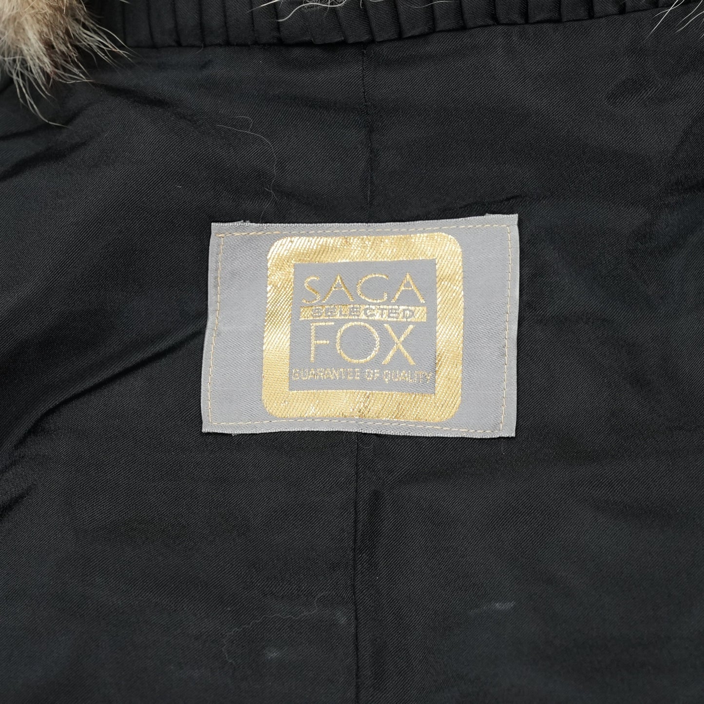 BlueFrost Fox Fur Coat SAGA FOX - Genuine Vintage Fur From Japan